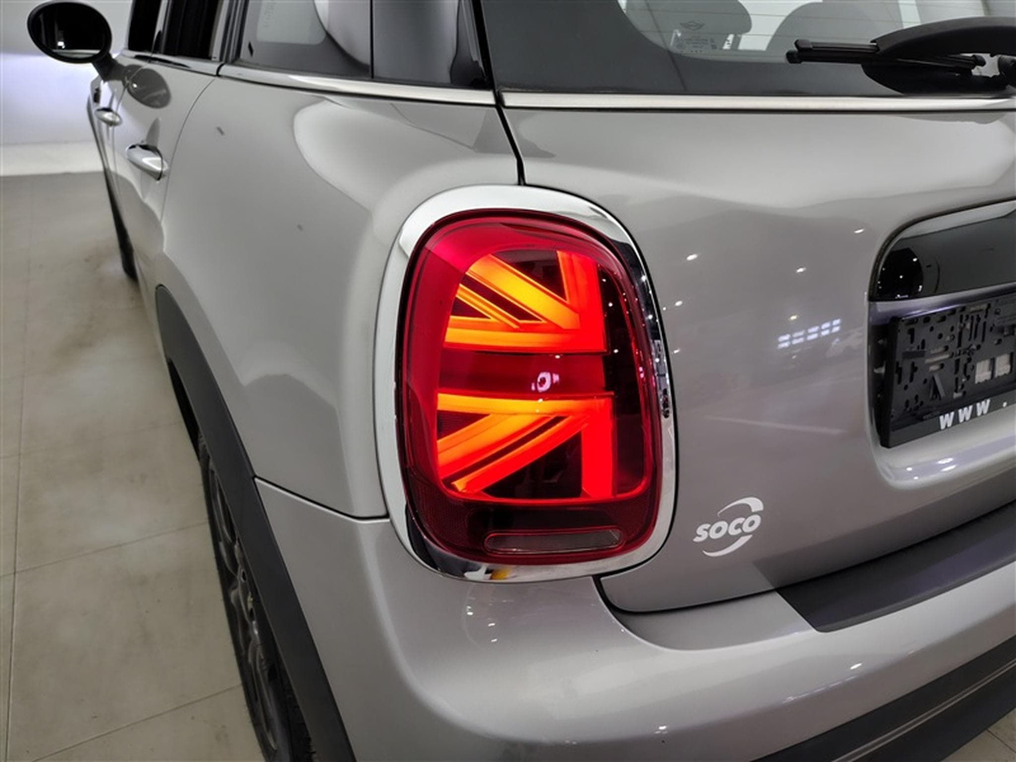 MINI Cooper 1.5A Camden DCT  Navi / Led / PDC (2023) - Photo 16