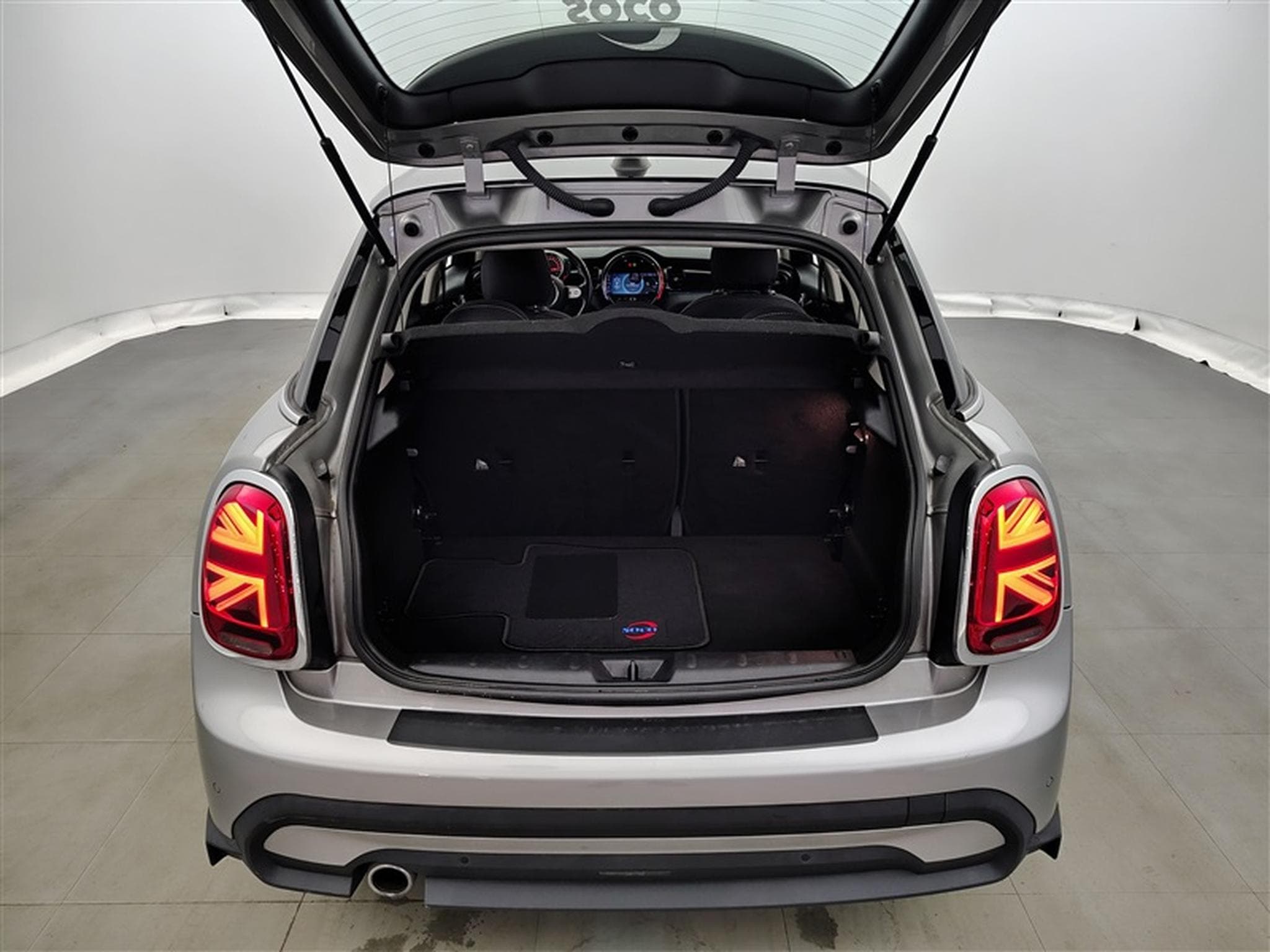 MINI Cooper 1.5A Camden DCT  Navi / Led / PDC (2023) - Photo 14