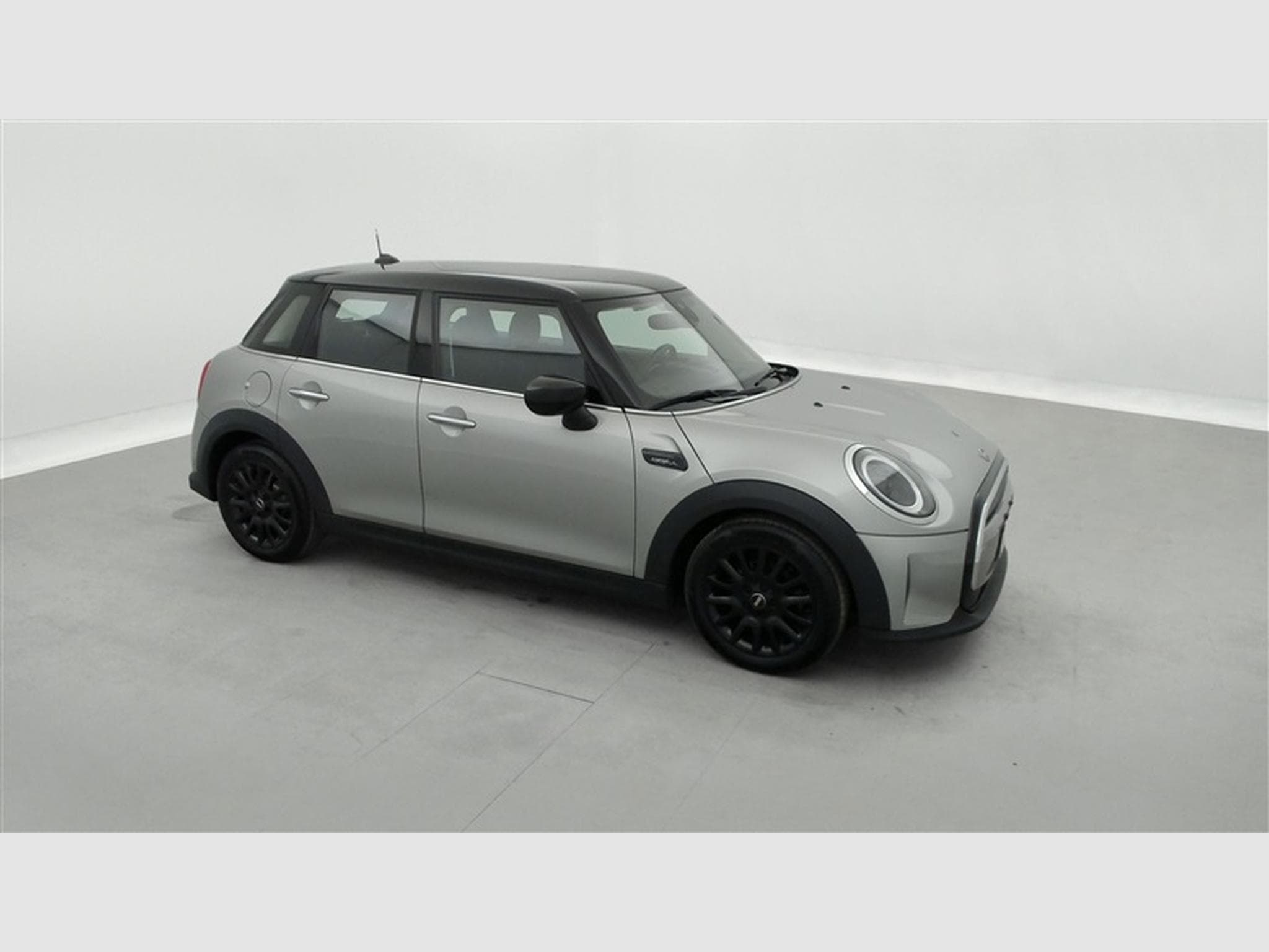 MINI Cooper 1.5A Camden DCT  Navi / Led / PDC (2023) - Photo 22