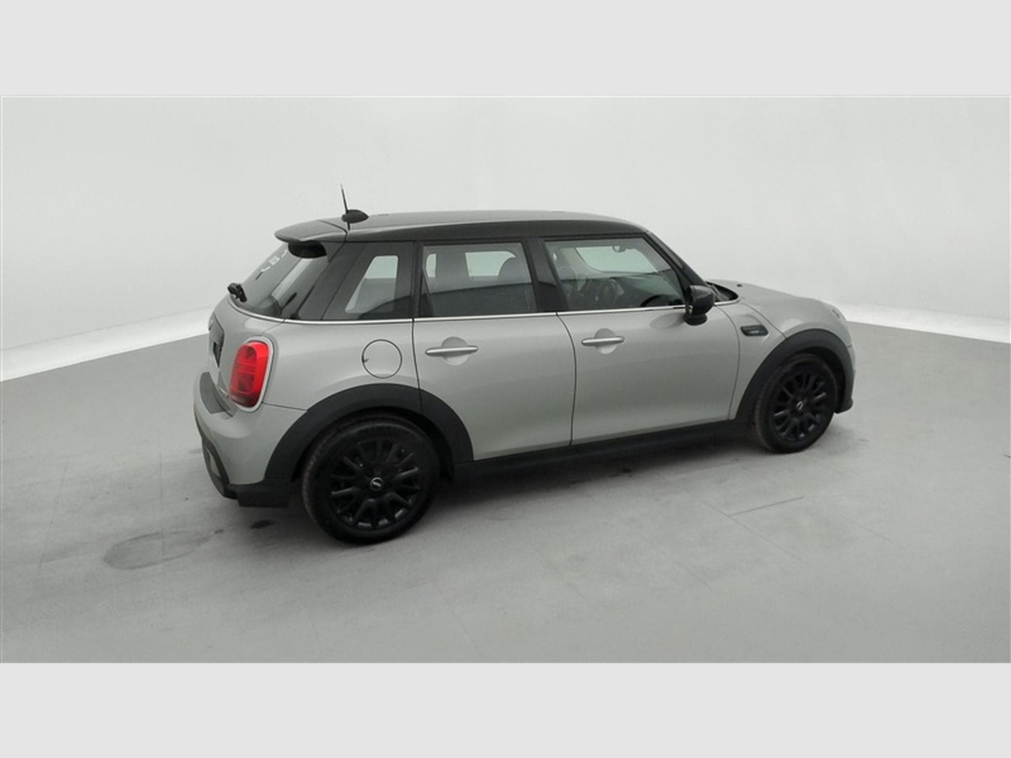 MINI Cooper 1.5A Camden DCT  Navi / Led / PDC (2023) - Photo 24