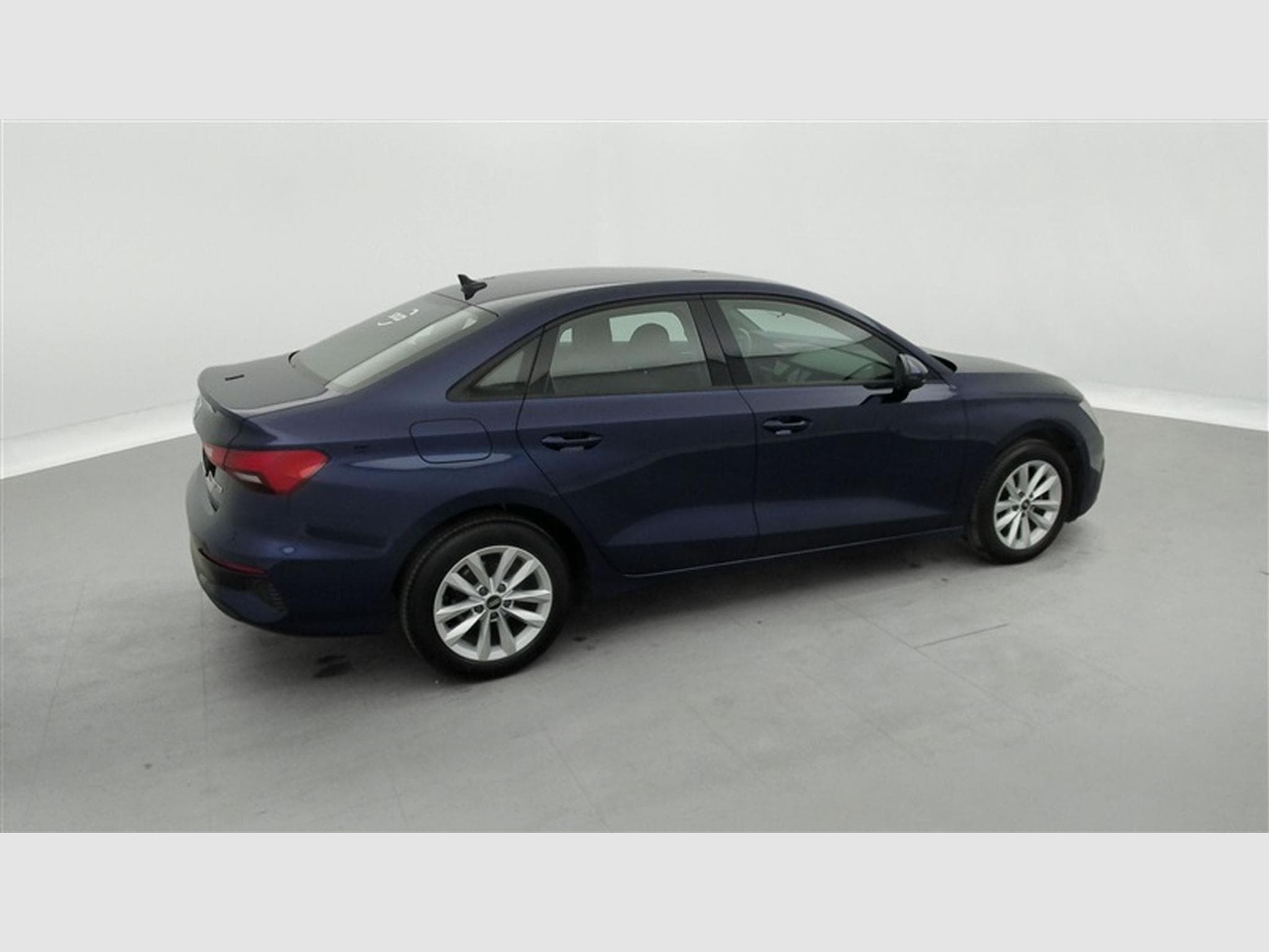 Audi A3 30 TDi Business NAVI/FULL LED/JA16/PDC AV AR (2022) - Photo 24