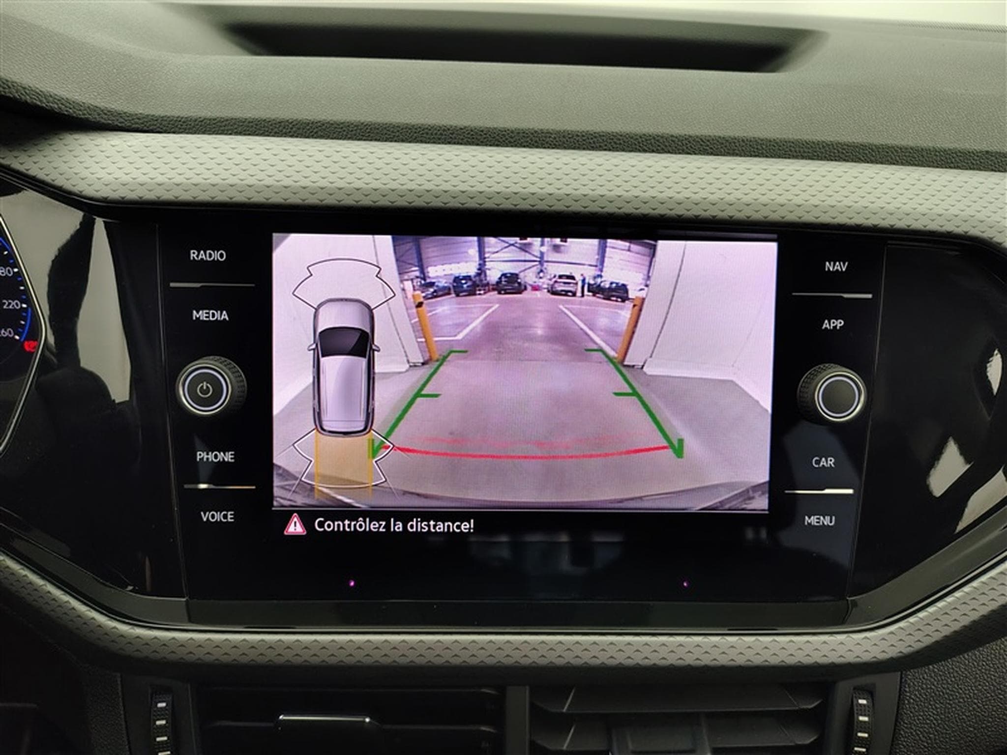 VW T-Cross 1.0 TSI 110Cv DSG Life CARPLAY / CAMERA / PDC / ALU (2022) - Photo 18