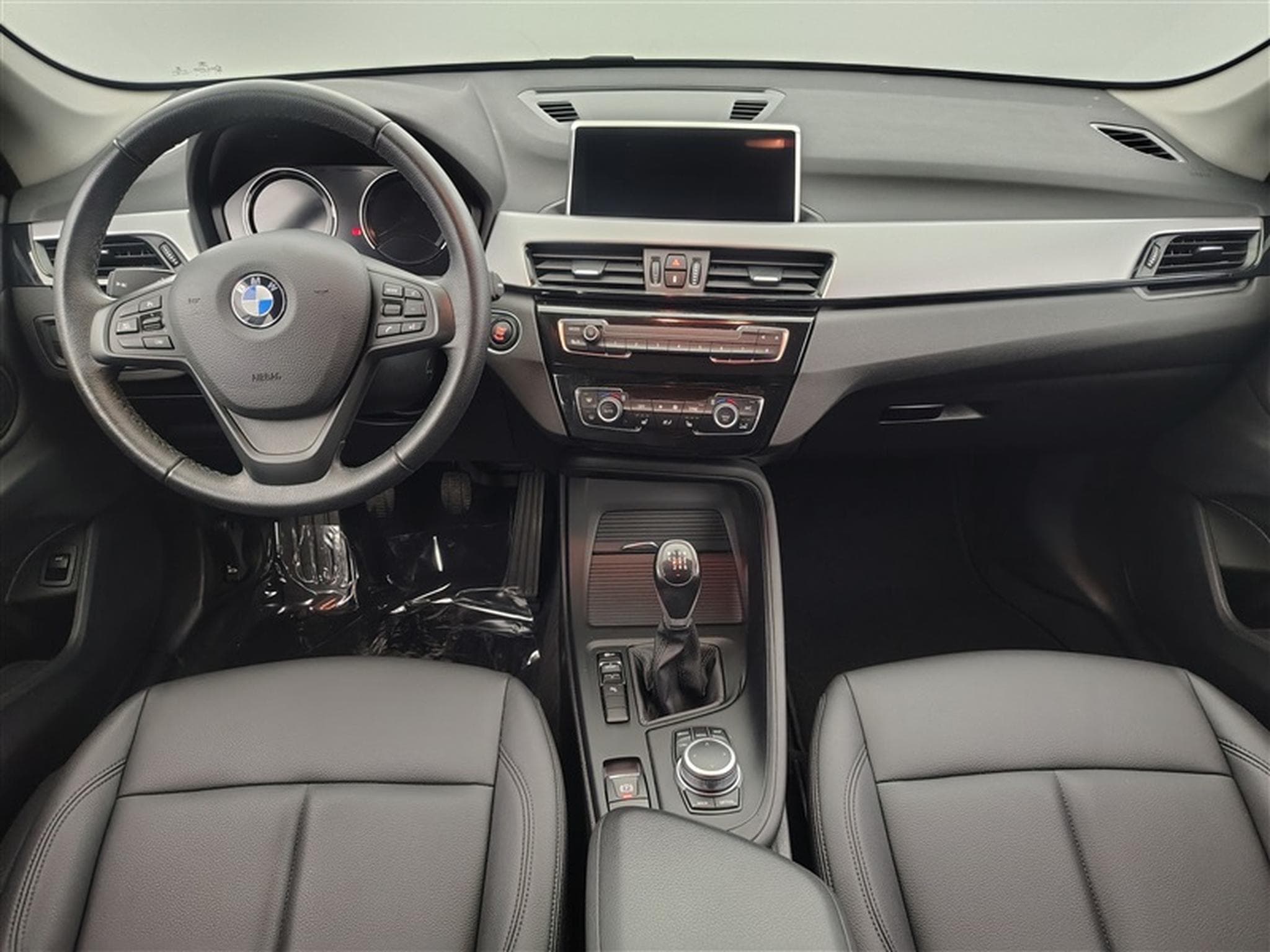 BMW X1 1.5i sDrive18 Business CUIR/NAVI/JA17/PDC AV AR/CAMERA (2022) - Photo 8