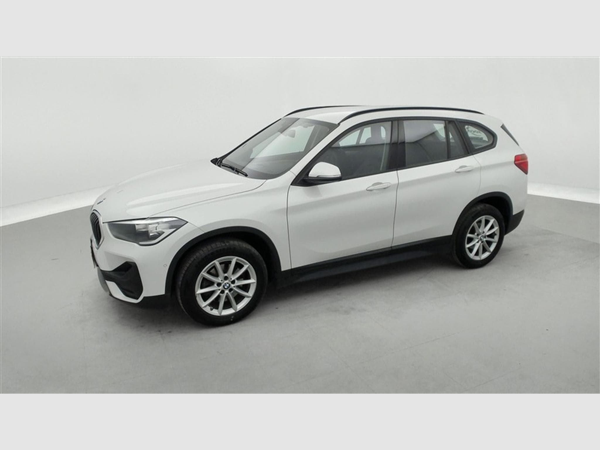 BMW X1 1.5i sDrive18 Business CUIR/NAVI/JA17/PDC AV AR/CAMERA (2022) - Photo 21