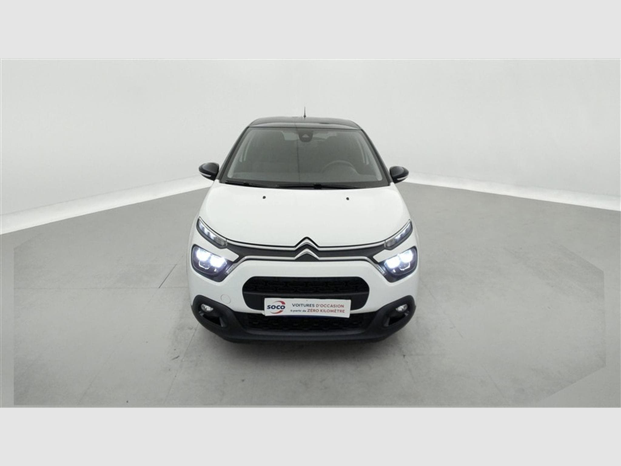 Citroen C3 1.2i PureTech Shine CARPLAY / FULL LED / JA 16" (2023) - Photo 4