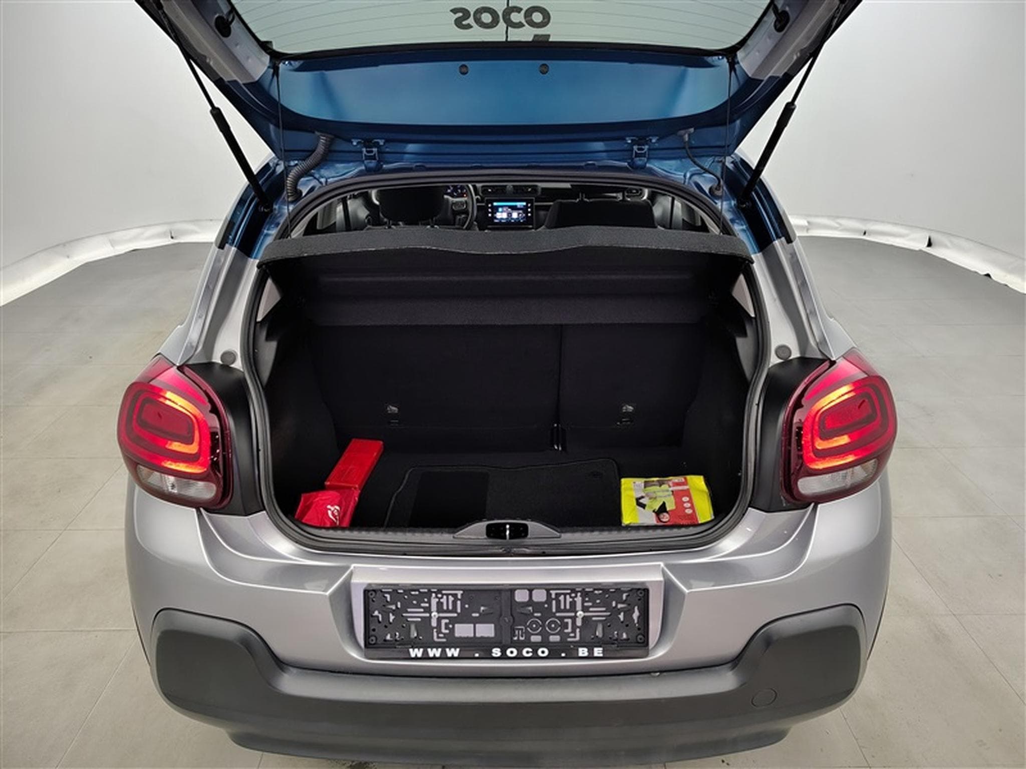 Citroen C3 1.2i PureTech Feel S&S    Navi / PDC (2022) - Photo 14