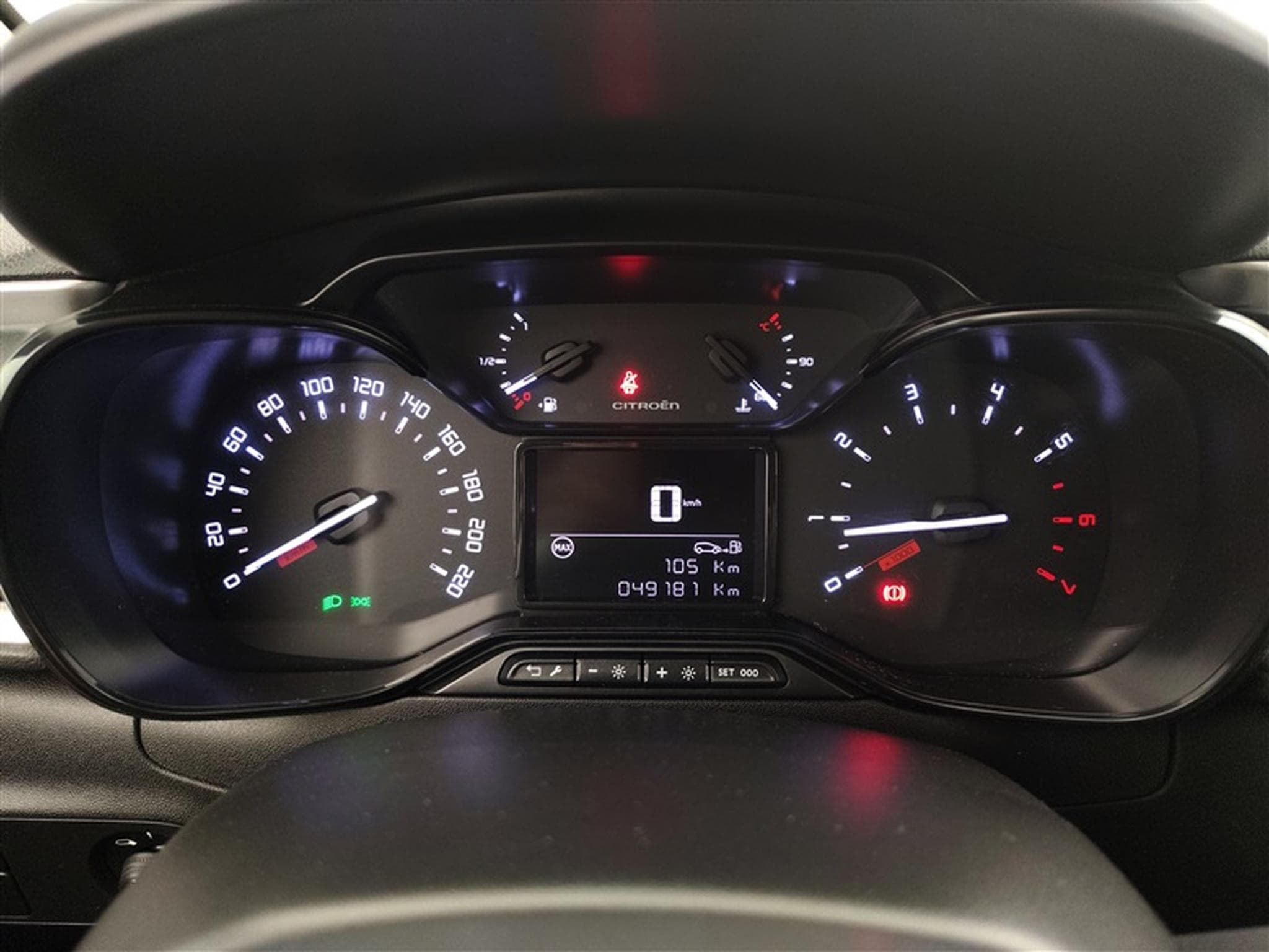 Citroen C3 1.2i PureTech Feel S&S    Navi / PDC (2022) - Photo 10
