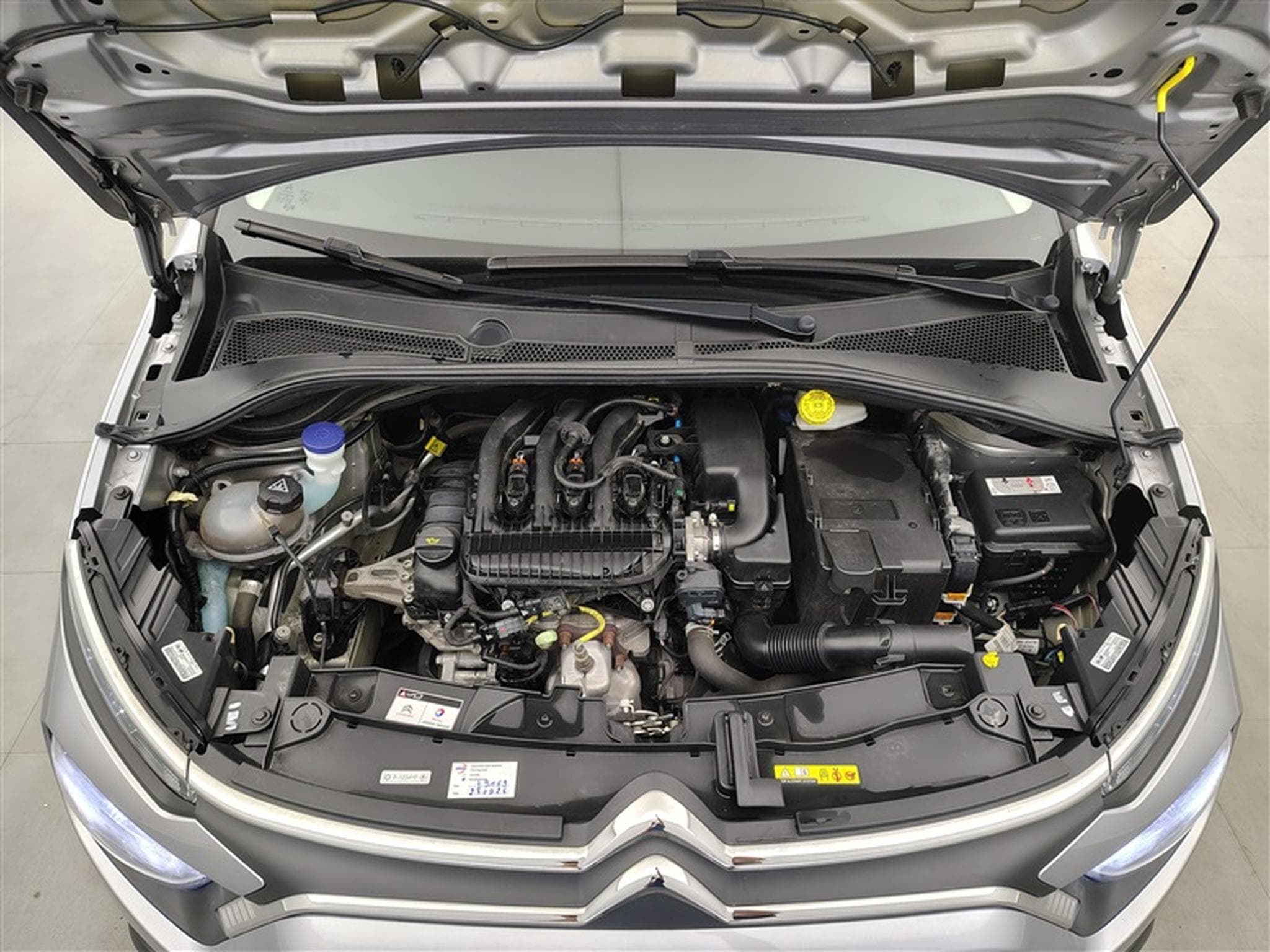Citroen C3 1.2i PureTech Feel S&S    Navi / PDC (2022) - Photo 18