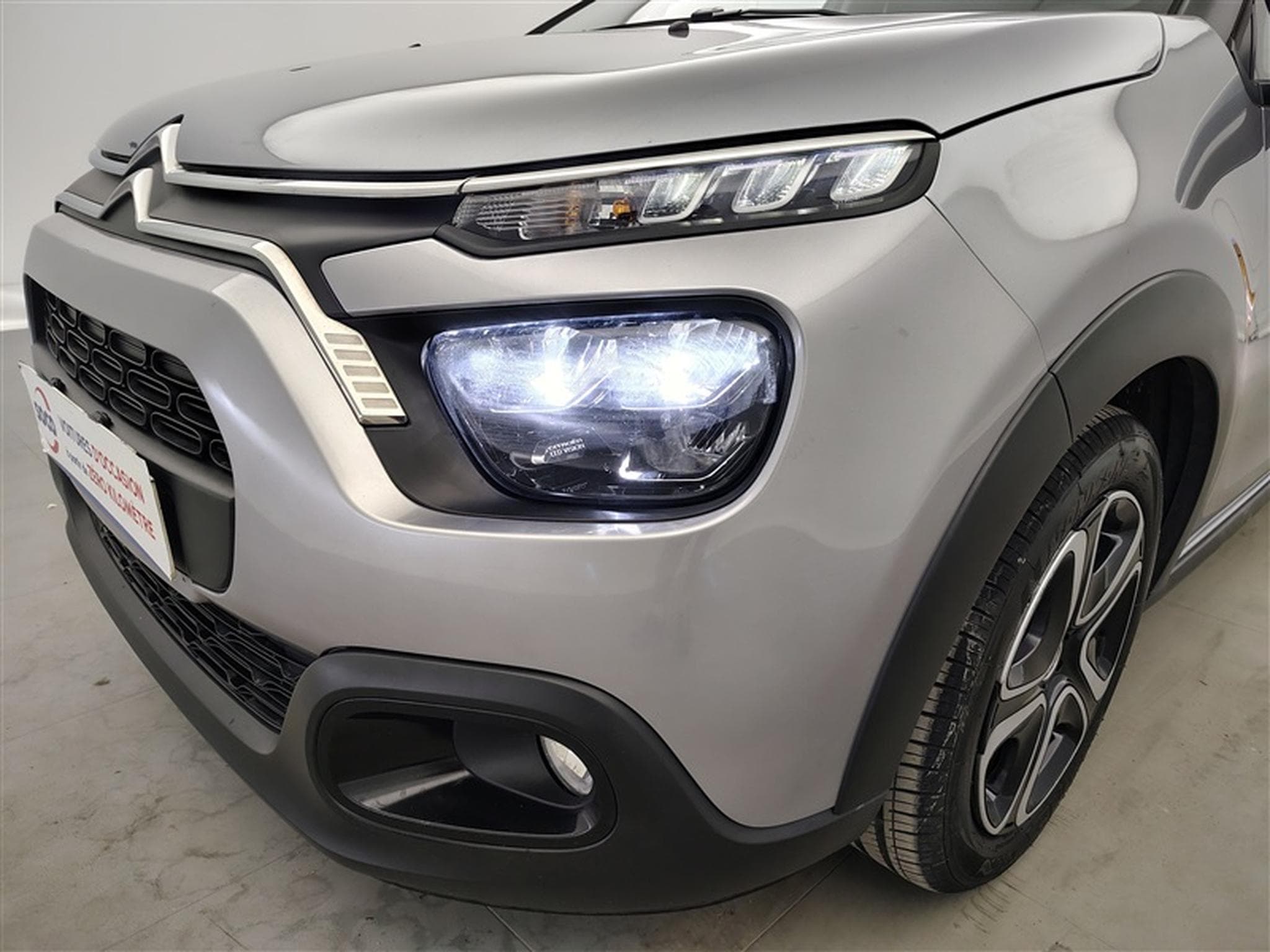 Citroen C3 1.2i PureTech Feel S&S    Navi / PDC (2022) - Photo 15
