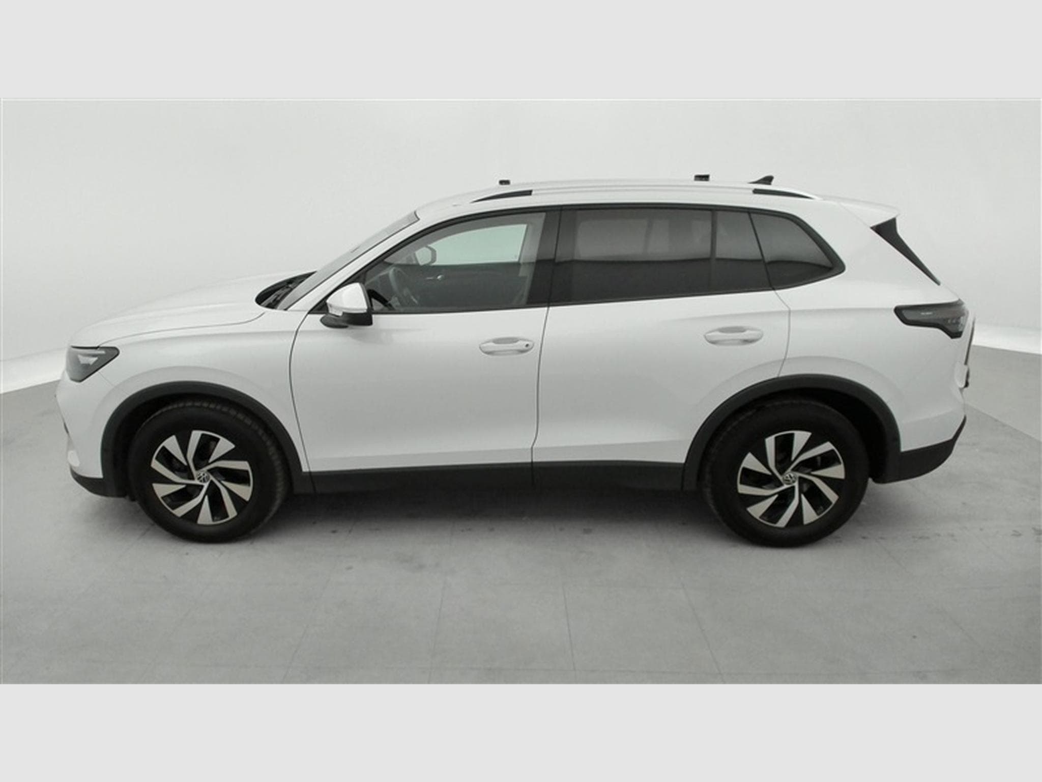 VW Tiguan 1.5 eTSI 130cv DSG Life NAVI / FULL LED / CAMERA / JA 17" (2025) - Photo 3