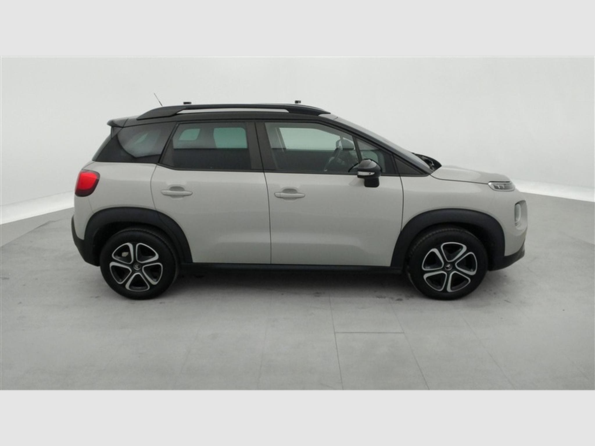 Citroen C3 Aircross 1.2 PureTech Feel S&S (2020) - Photo 23