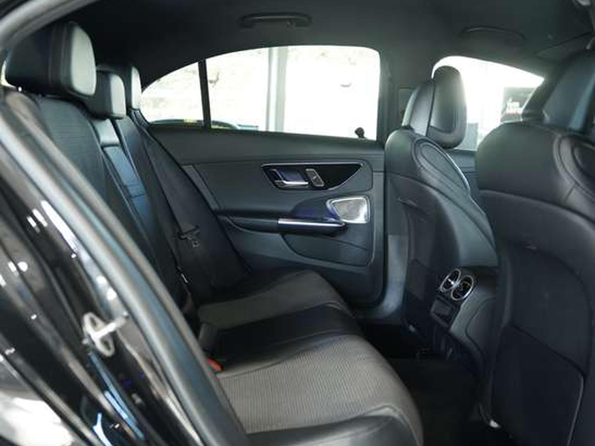 Mercedes C 300 d Limousine Avantgarde *2.H *Night *MwSt. (2021) - Photo 19