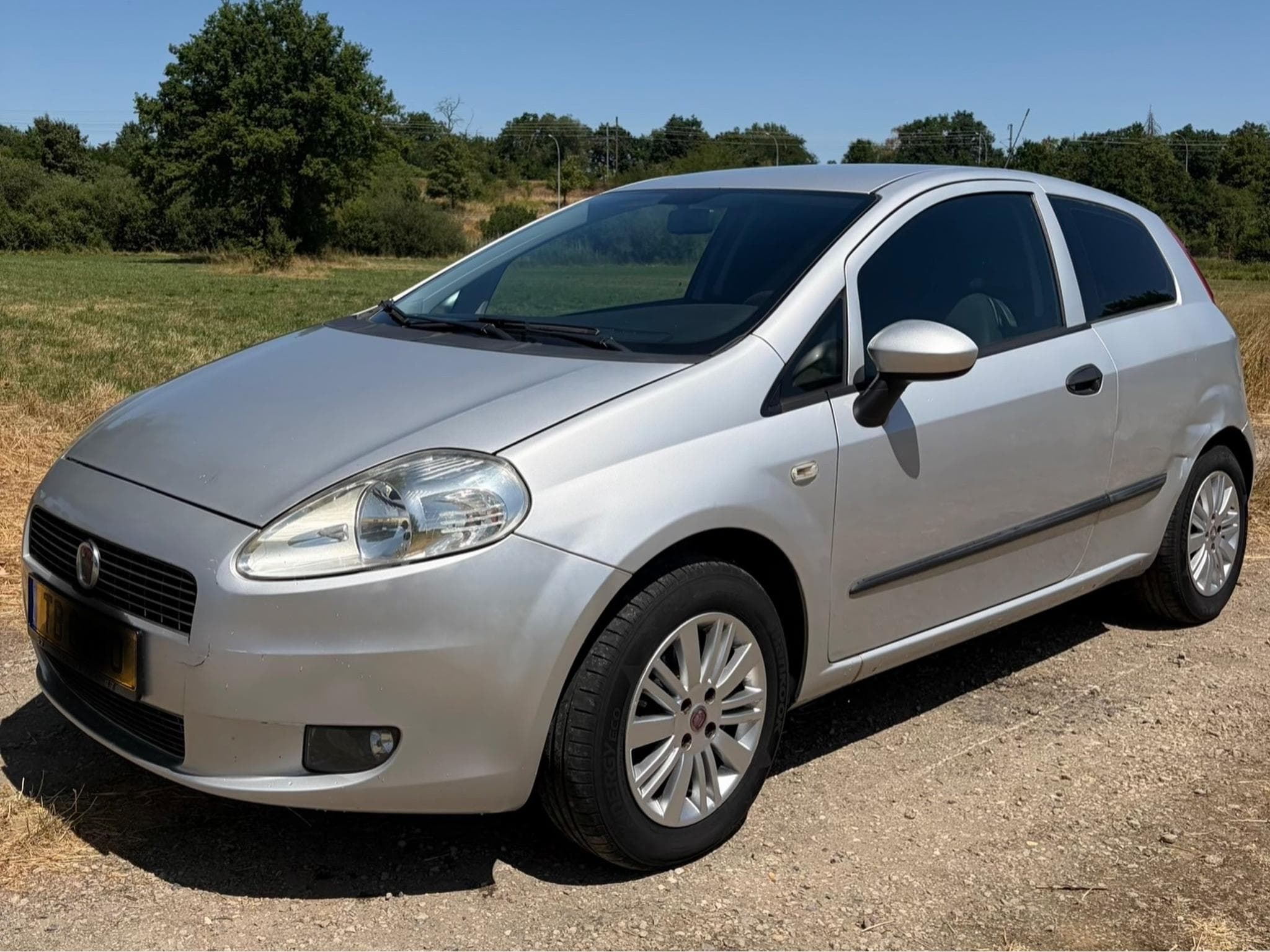 Fiat Grande Punto Grande punto van 2 place (2010) - Photo 1