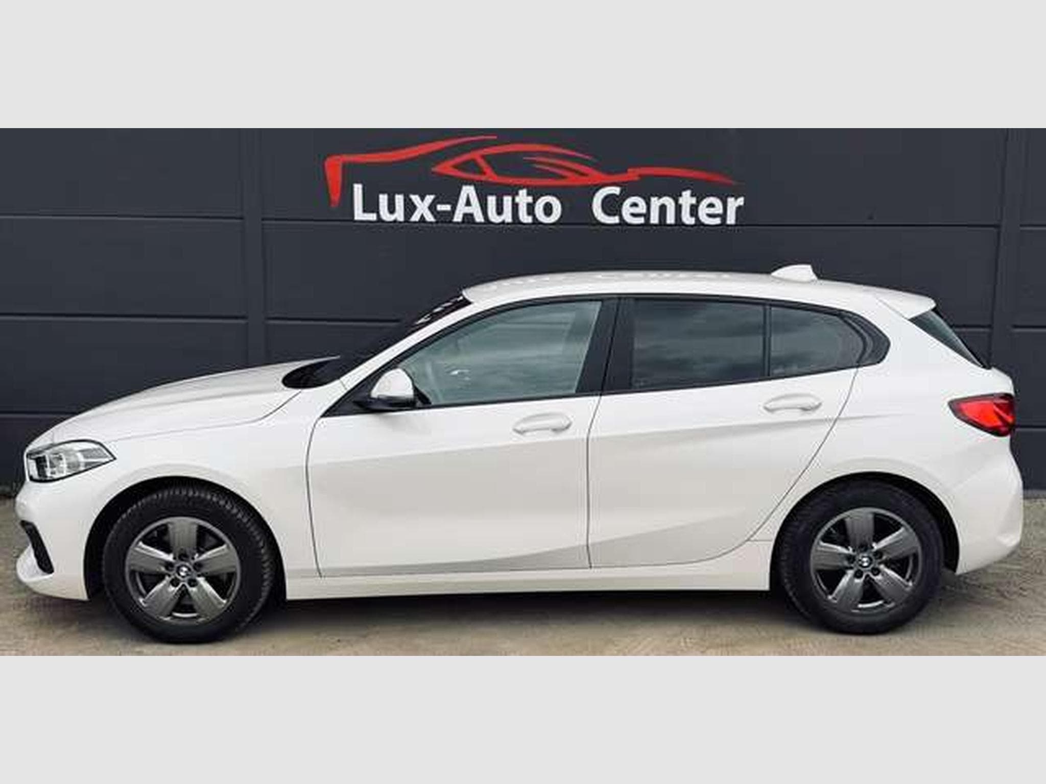 BMW 118 118i Automatique // Révisée Et Garantie 12 Mois✅✅✅ (2021) - Foto 5