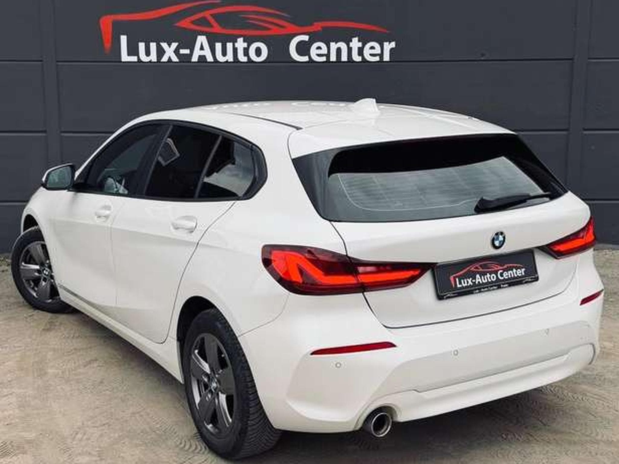 BMW 118 118i Automatique // Révisée Et Garantie 12 Mois✅✅✅ (2021) - Foto 7