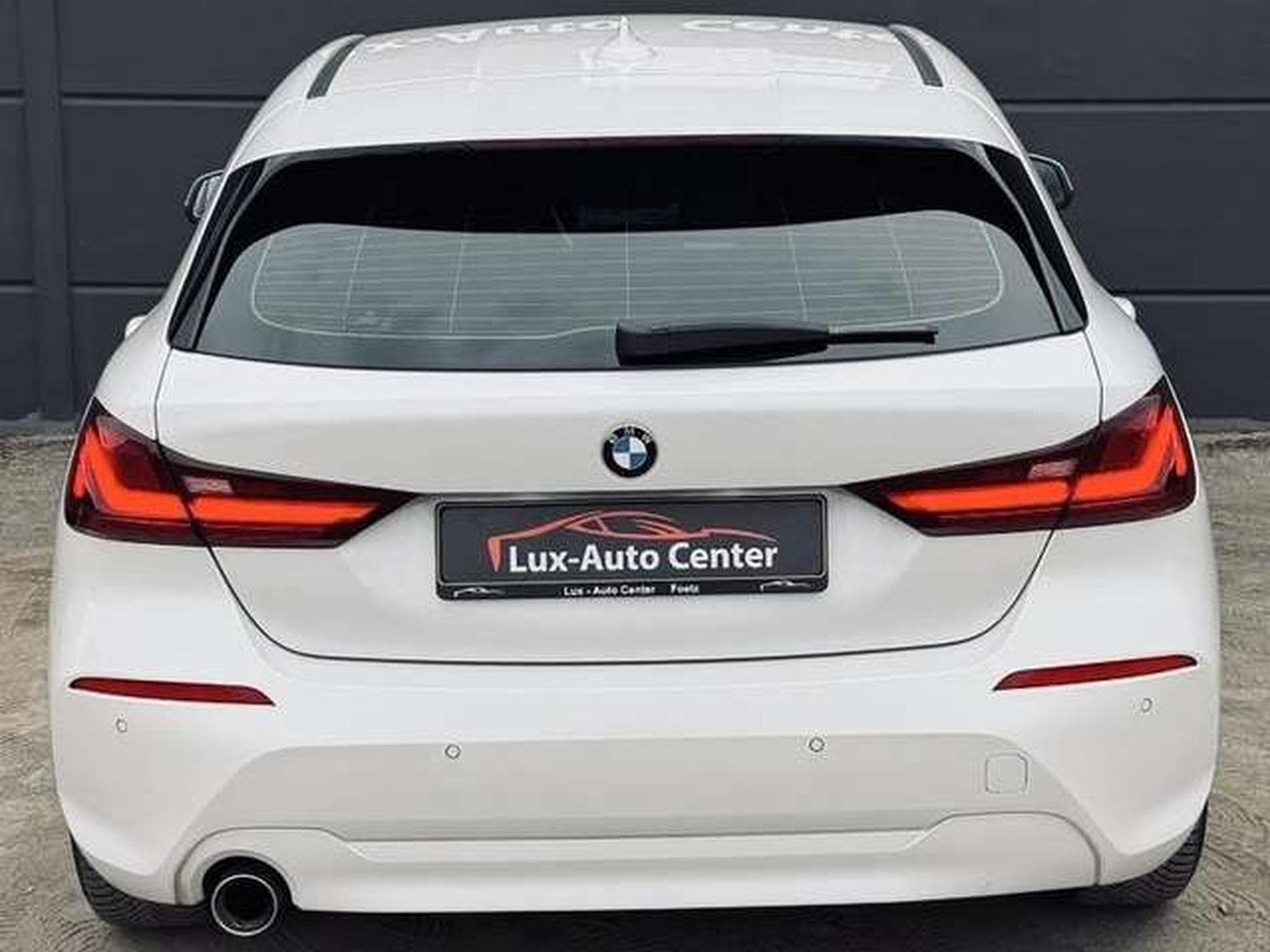 BMW 118 118i Automatique // Révisée Et Garantie 12 Mois✅✅✅ (2021) - Foto 8