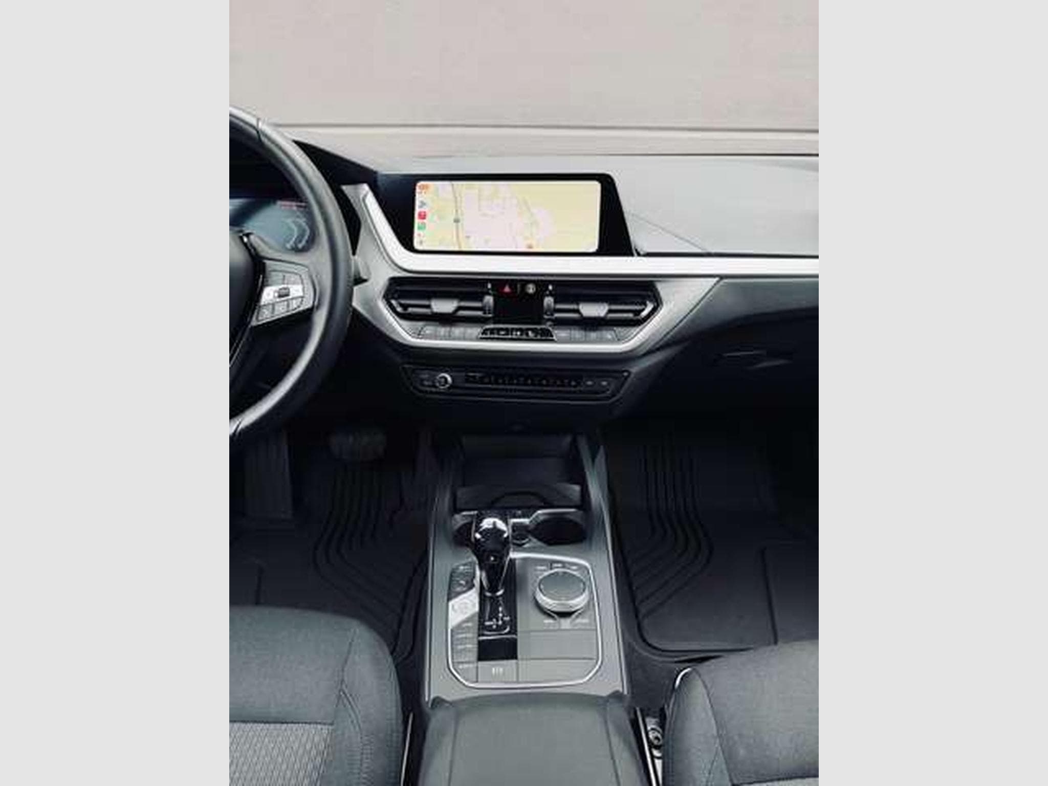 BMW 118 118i Automatique // Révisée Et Garantie 12 Mois✅✅✅ (2021) - Foto 10