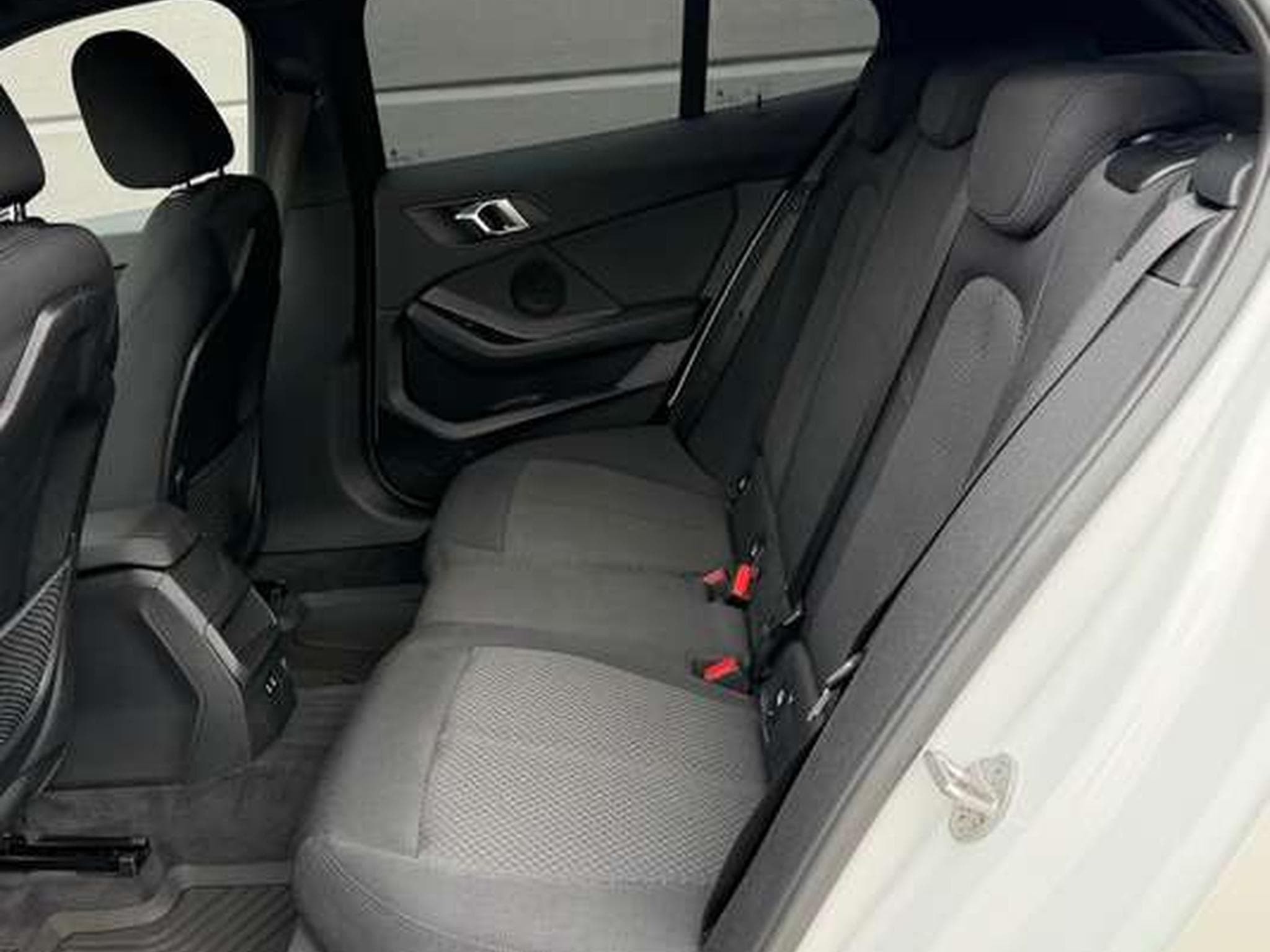 BMW 118 118i Automatique // Révisée Et Garantie 12 Mois✅✅✅ (2021) - Foto 14