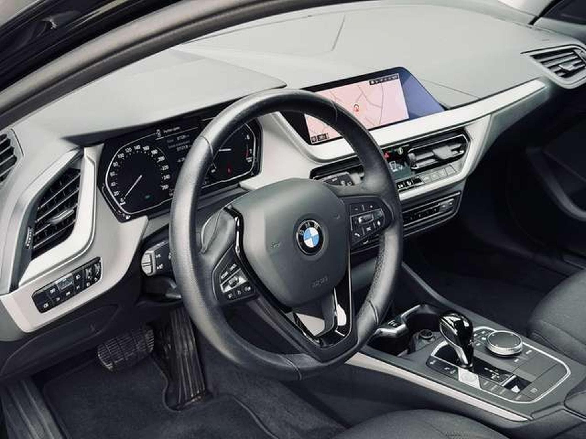 BMW 116 116i Automatique // Révisée Et Garantie 12 Mois✅✅✅ (2022) - Foto 11