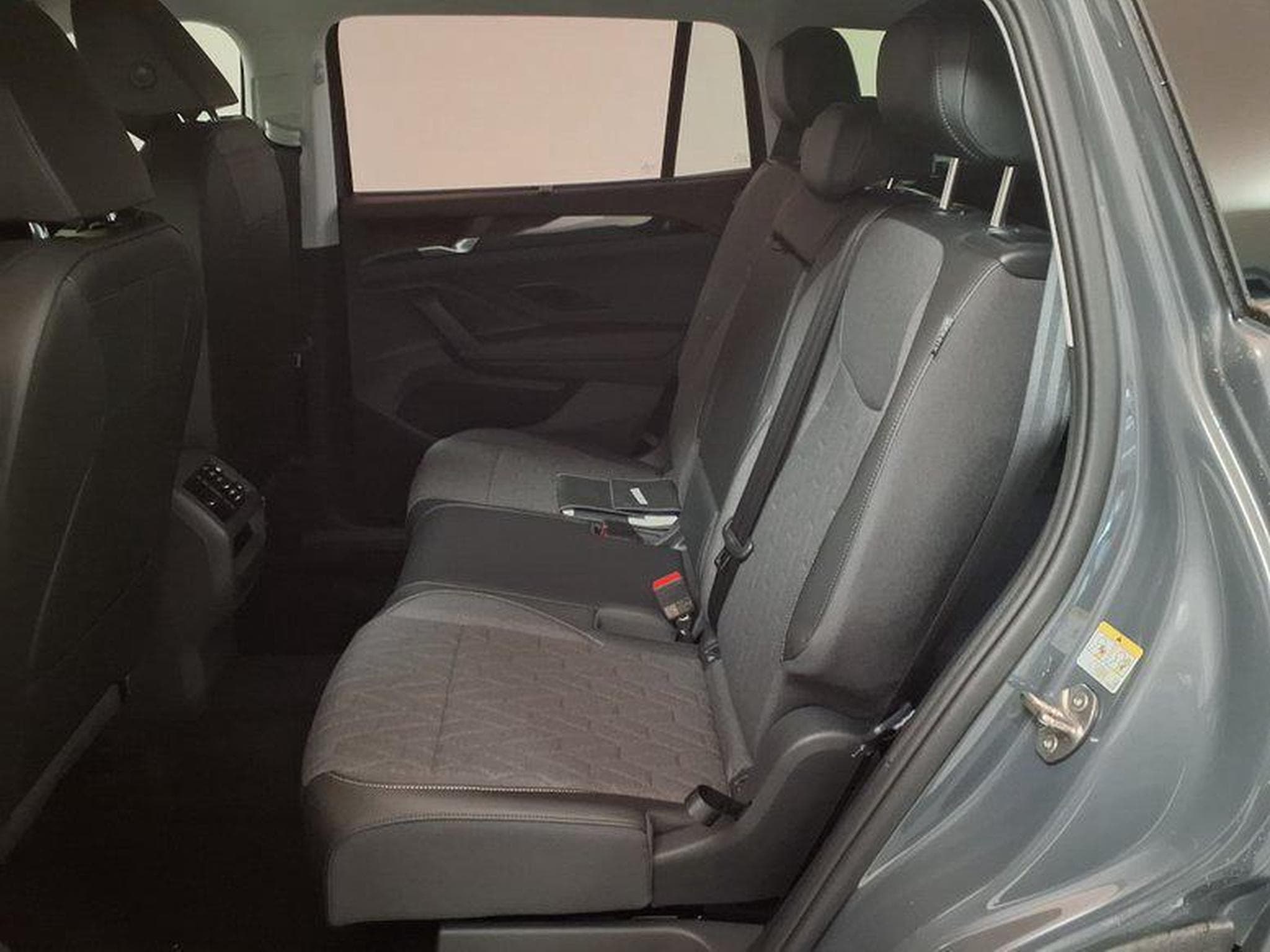 VW Tayron Life 1.5 eTSI 7-Gang DSG (2026) - Photo 10
