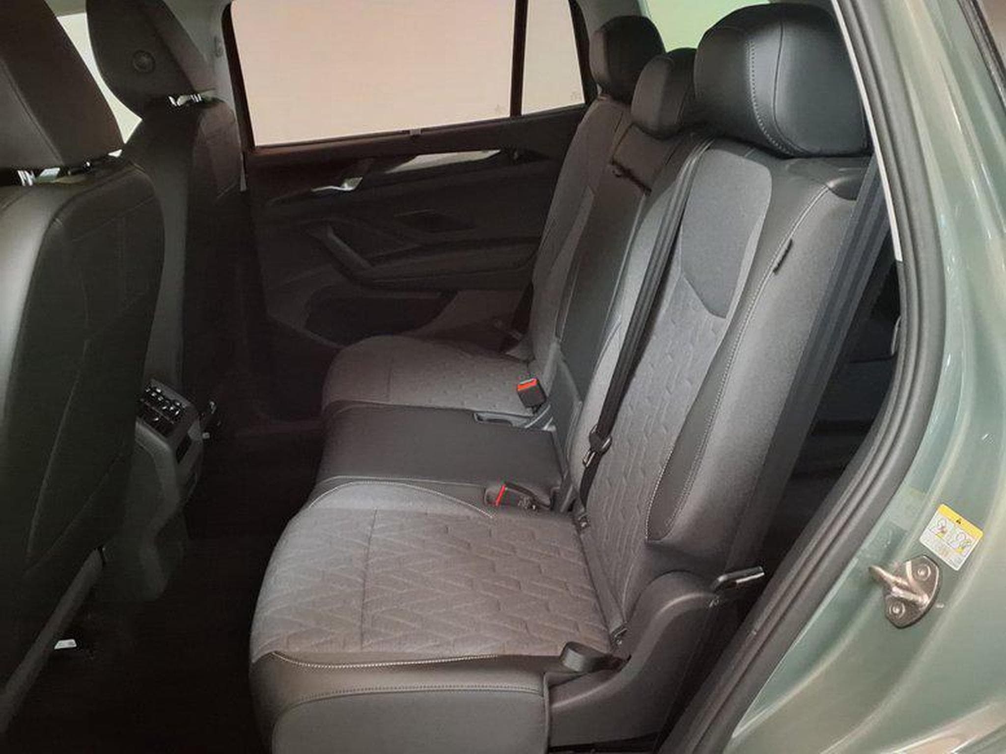 VW Tayron Life 1.5 eTSI 7-Gang DSG (2026) - Photo 10