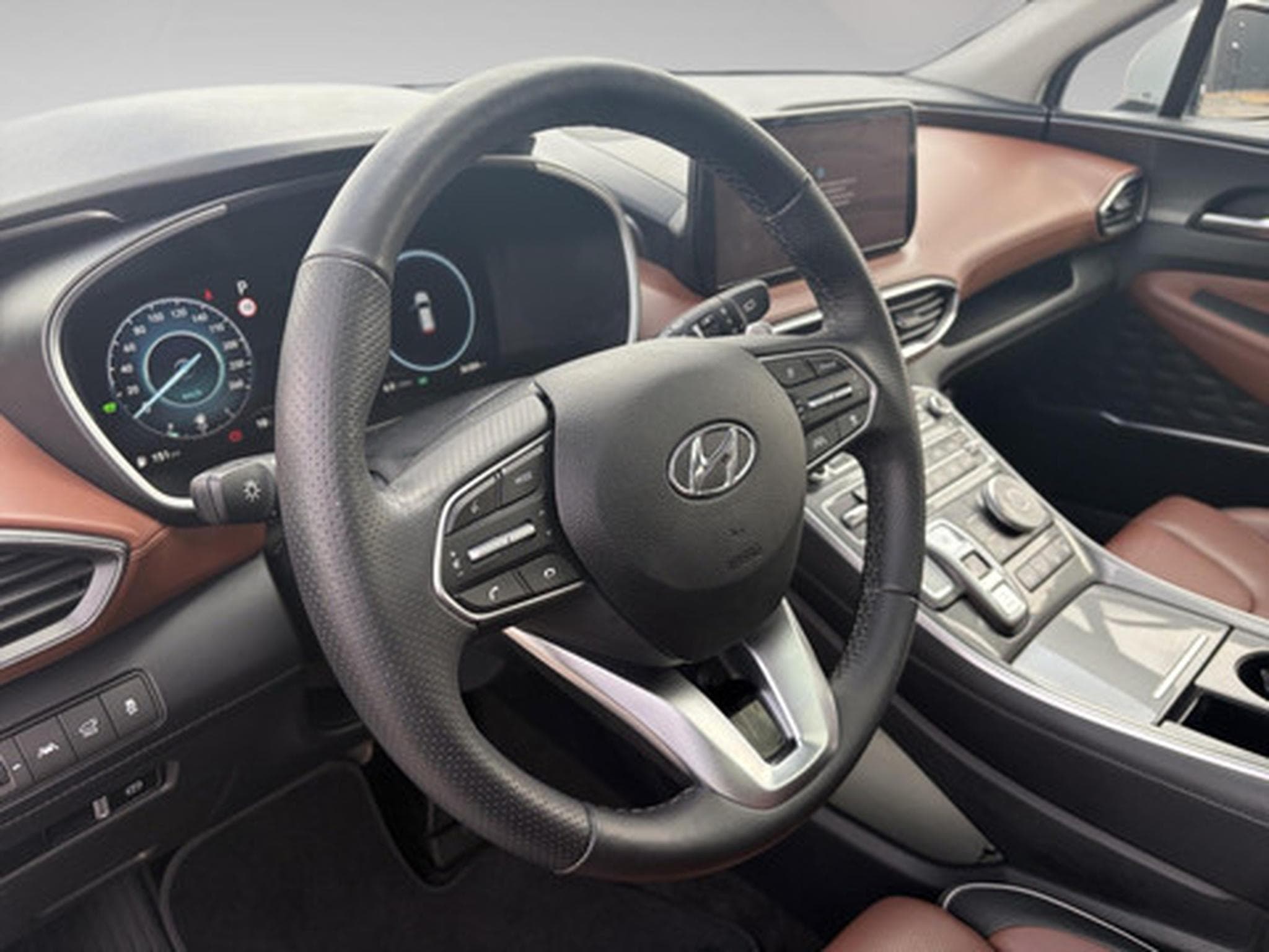 Hyundai Santa Fe 1.6 T-GDi Hybrid 4x4 Shine Aut. (2023) - Foto 8