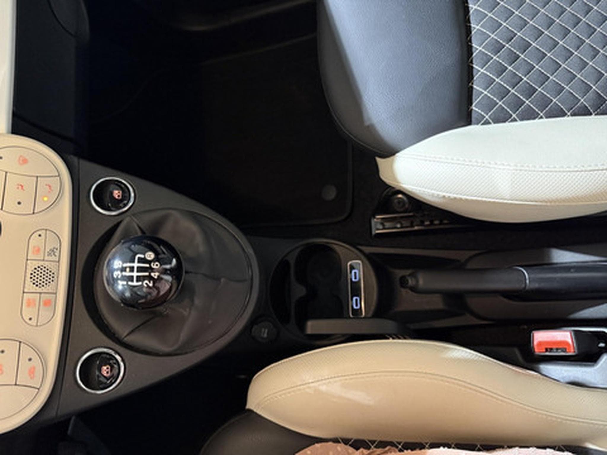 Fiat 500 500C 1.0 Hybrid 70 Dolcevita (2021) - Foto 9