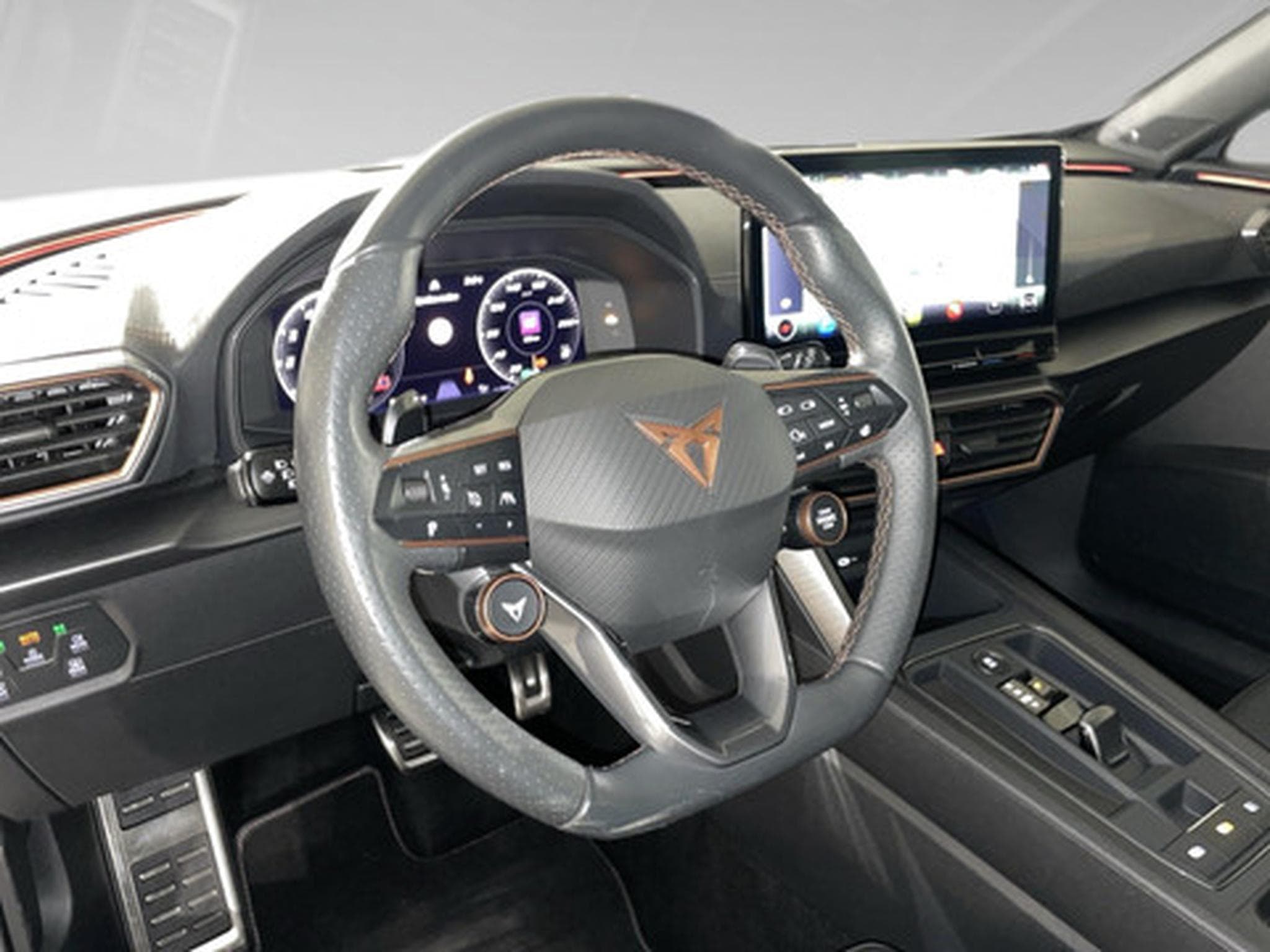 Cupra Formentor 2.0 TSI 4Drive 228kW DSG VZ (2022) - Foto 8