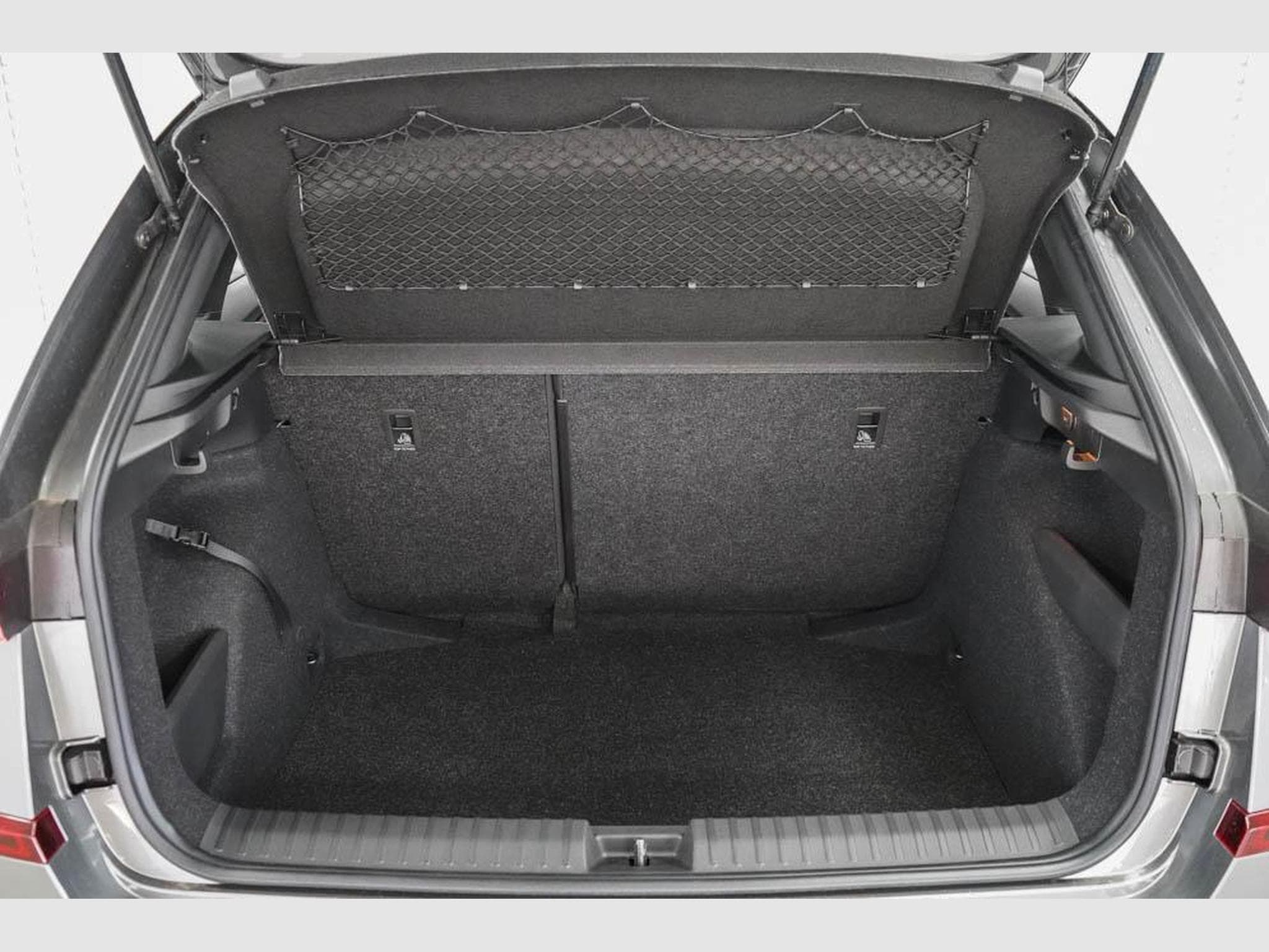 Skoda Kamiq 1,0 TSI Monte (2025) - Photo 17