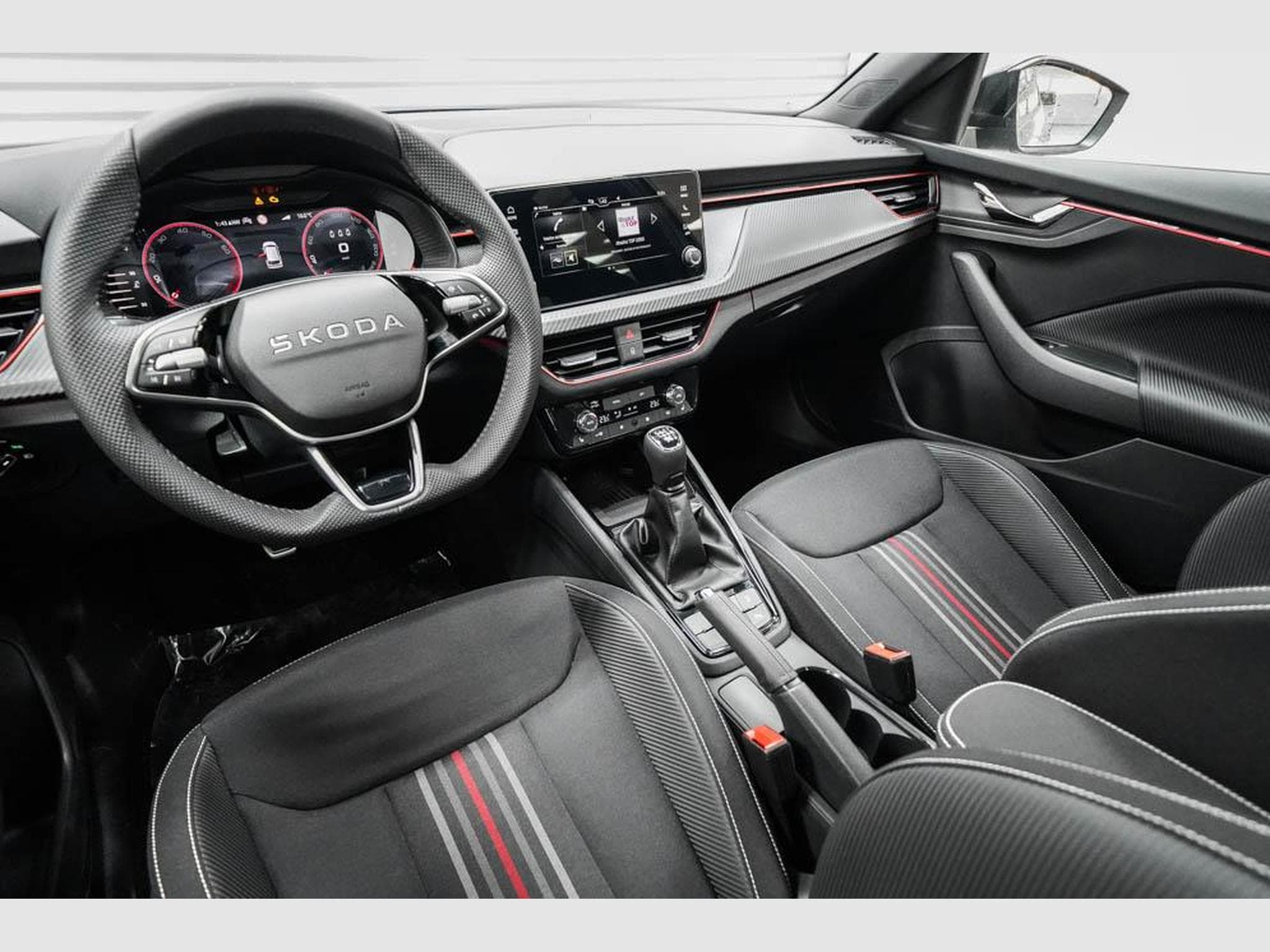 Skoda Kamiq 1,0 TSI Monte (2025) - Photo 7