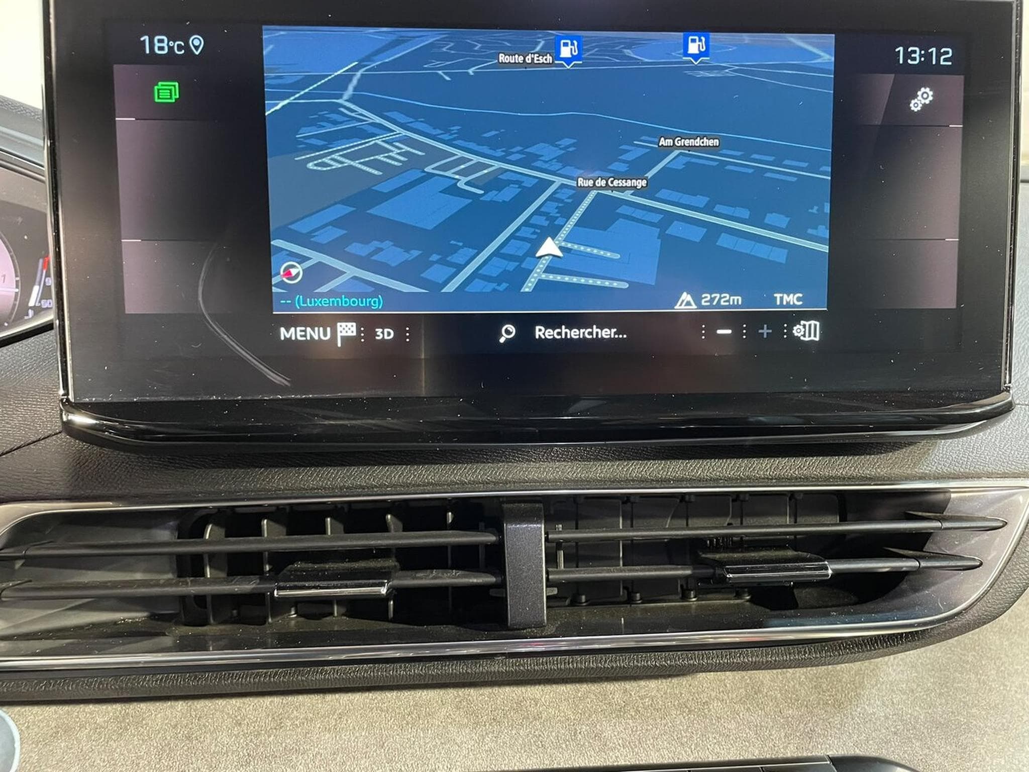 Peugeot 5008 1.5 BLUEHDI 130 EAT8 GT I-COCKPIT GPS 7PL (2021) - Photo 5