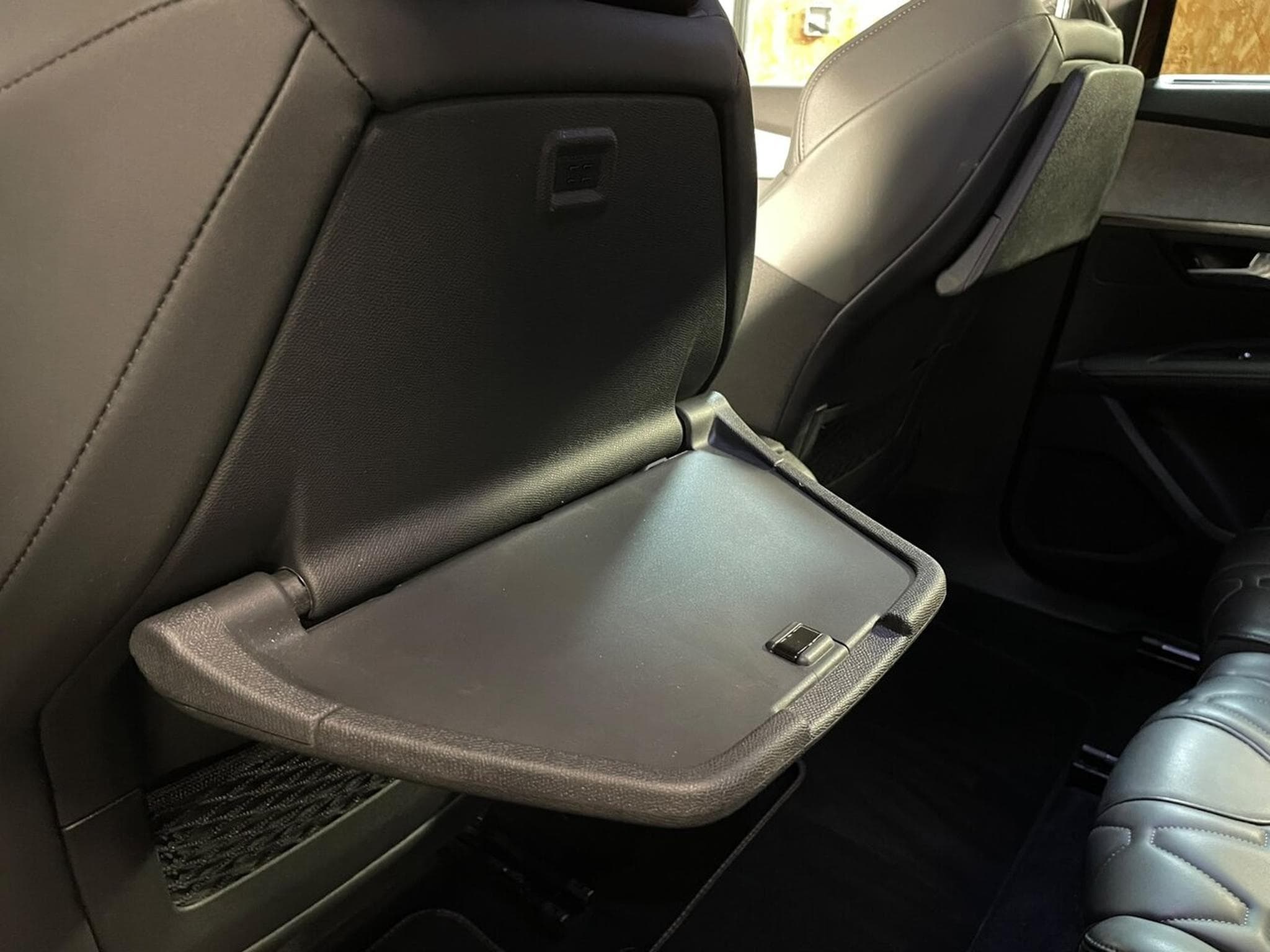 Peugeot 5008 1.5 BLUEHDI 130 EAT8 GT I-COCKPIT GPS 7PL (2021) - Photo 11