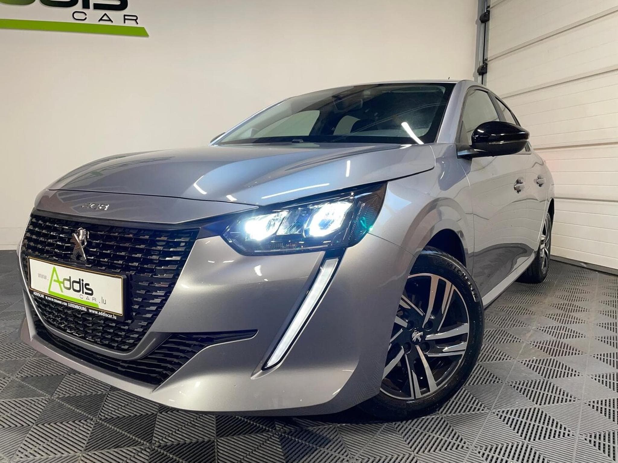 Peugeot 208 1.2 ESSENCE 75 CV ALLURE STYLE CARPLAY 5P (2023) - Photo 14