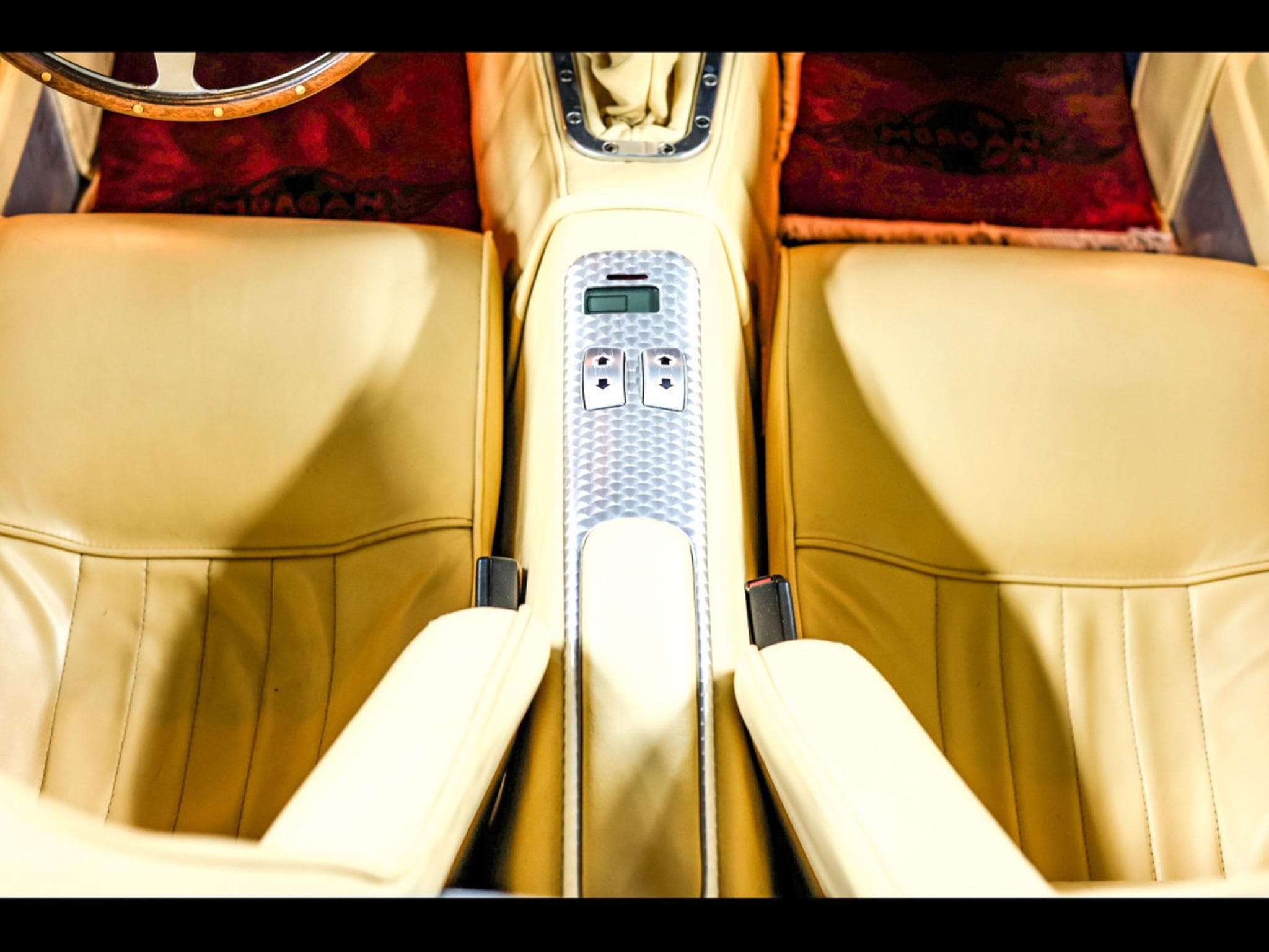 Morgan Aero 8 4.4 V8°MANUELLE 6 - MENDIP BLUE PEINTURE ASTON MARTIN (2004) - Foto 23