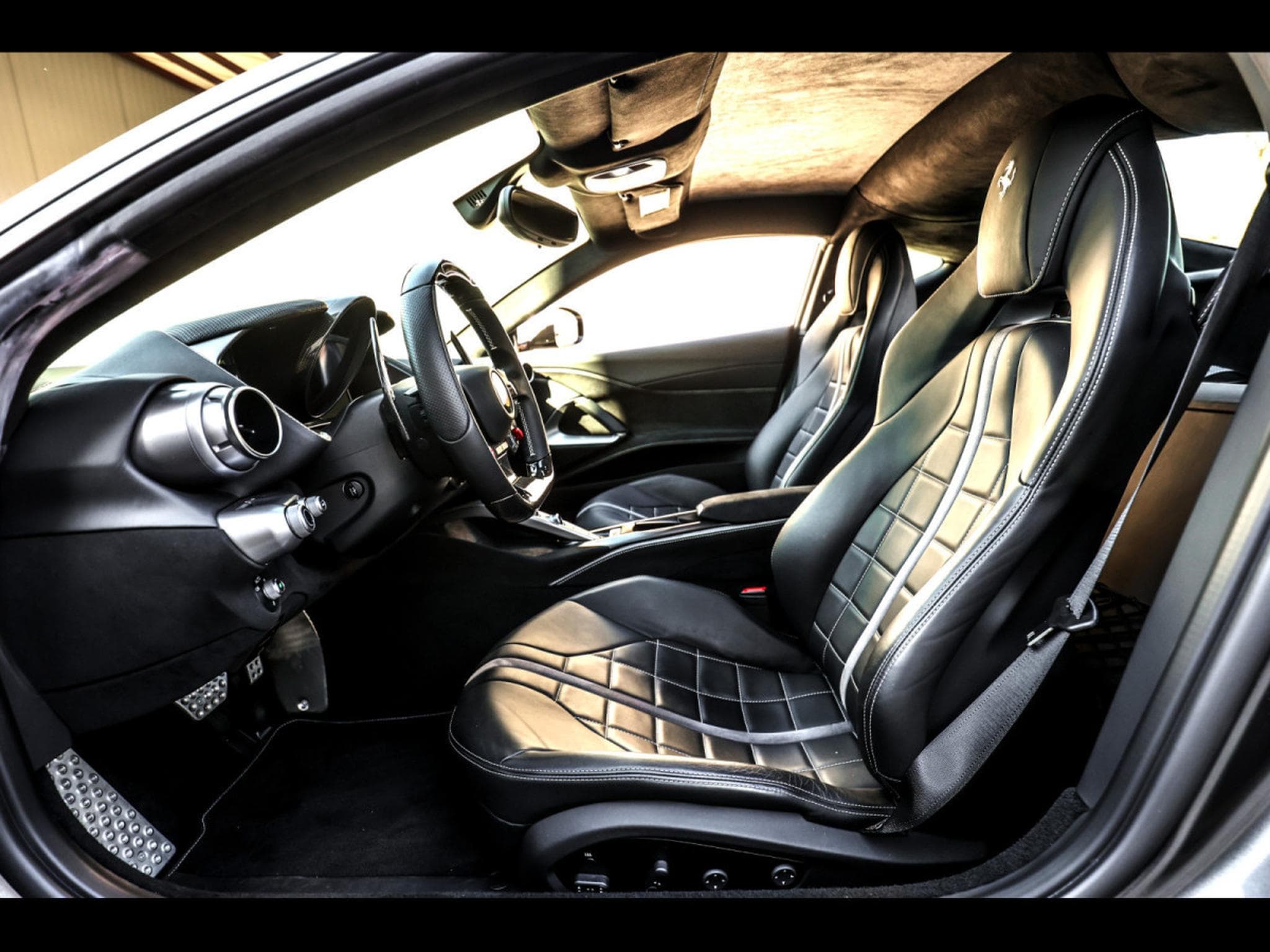 Ferrari 812 Superfast 6.5 V12 - GRIGIO SILVERSTONE - PPF (2018) - Photo 10