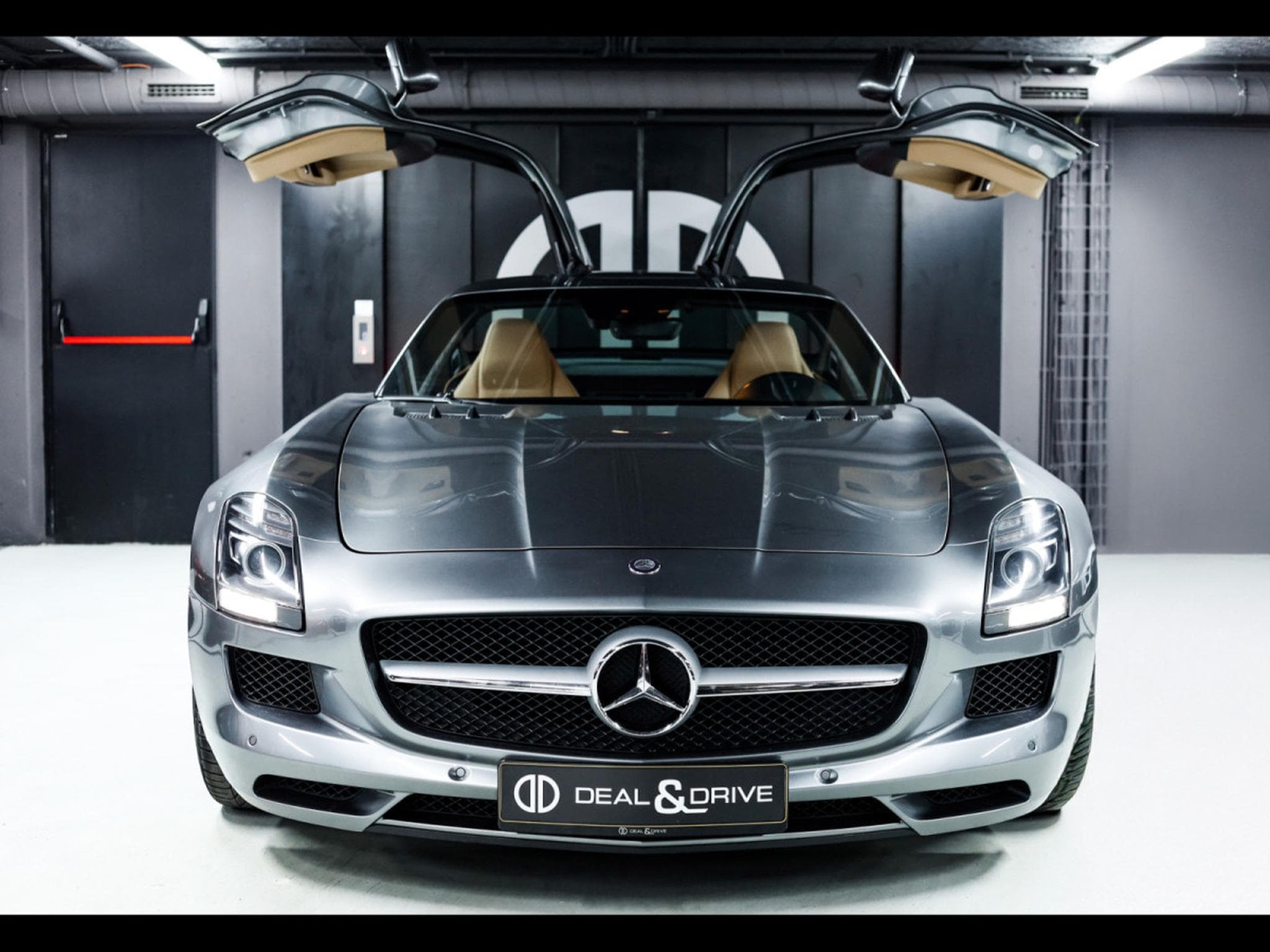Mercedes SLS AMG AMG COUPE 6.3 V8 - HIMALAYAS GREY MIDDLE METALLIC (2011) - Photo 5