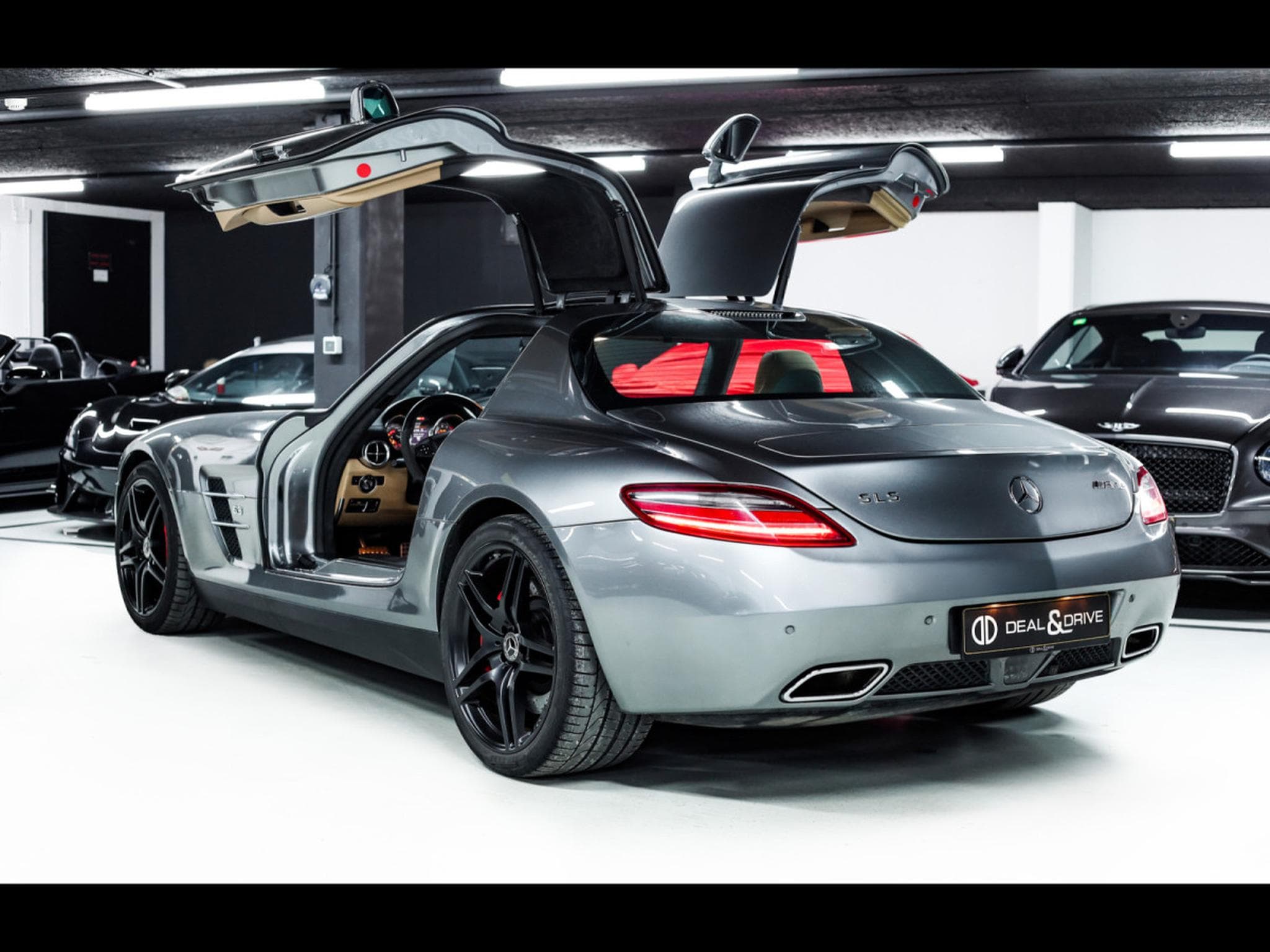 Mercedes SLS AMG AMG COUPE 6.3 V8 - HIMALAYAS GREY MIDDLE METALLIC (2011) - Photo 3