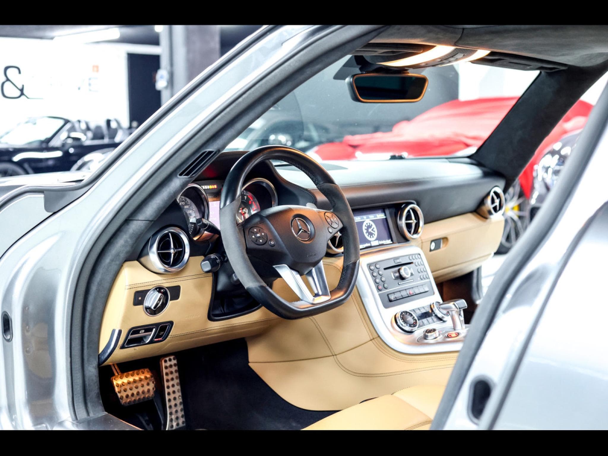 Mercedes SLS AMG AMG COUPE 6.3 V8 - HIMALAYAS GREY MIDDLE METALLIC (2011) - Photo 21