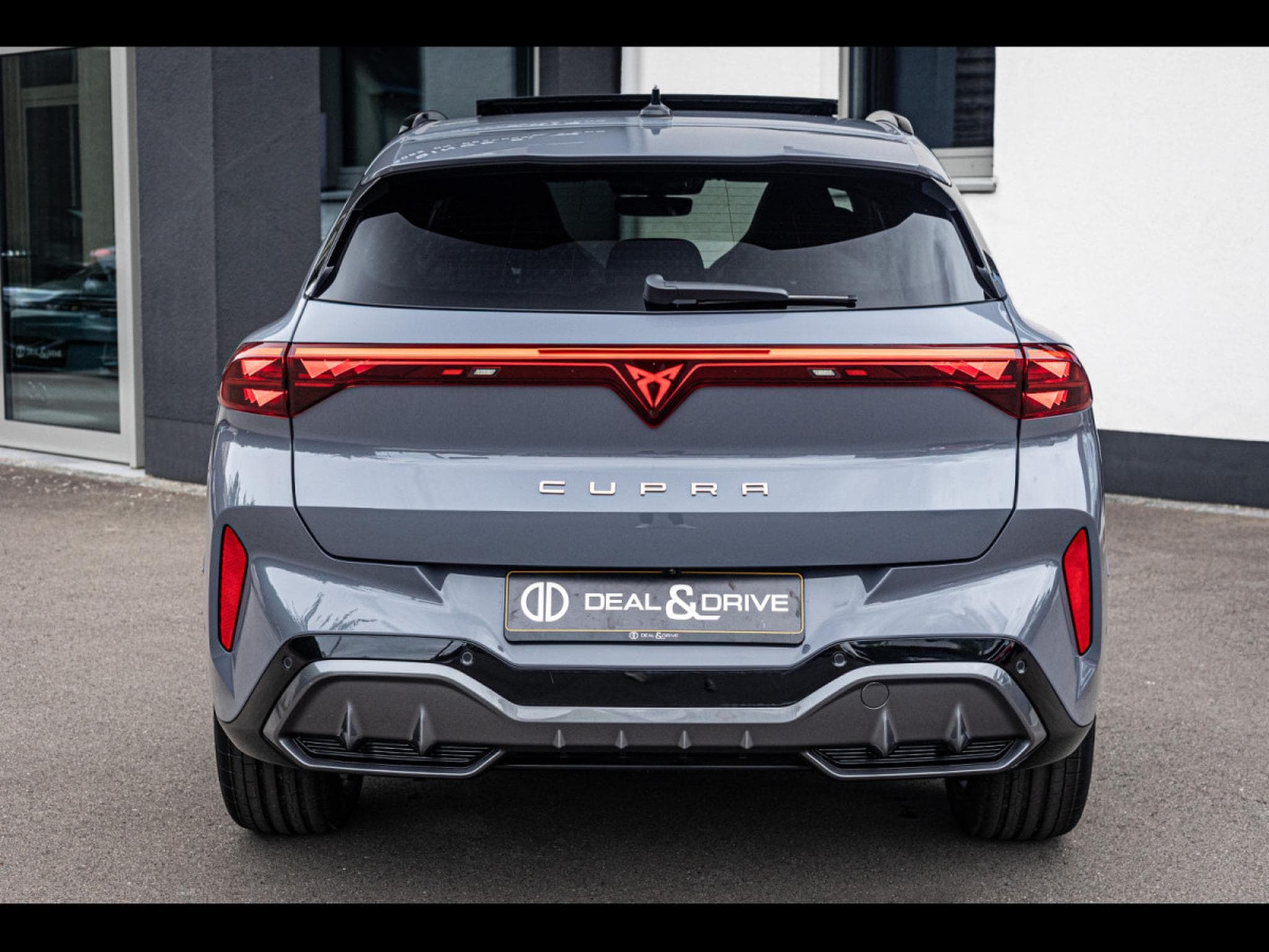 Cupra Terramar VZ 2.0 TSI (265 CH) DSG7 4DRIVE - GRAPHENE GREY (2026) - Photo 4