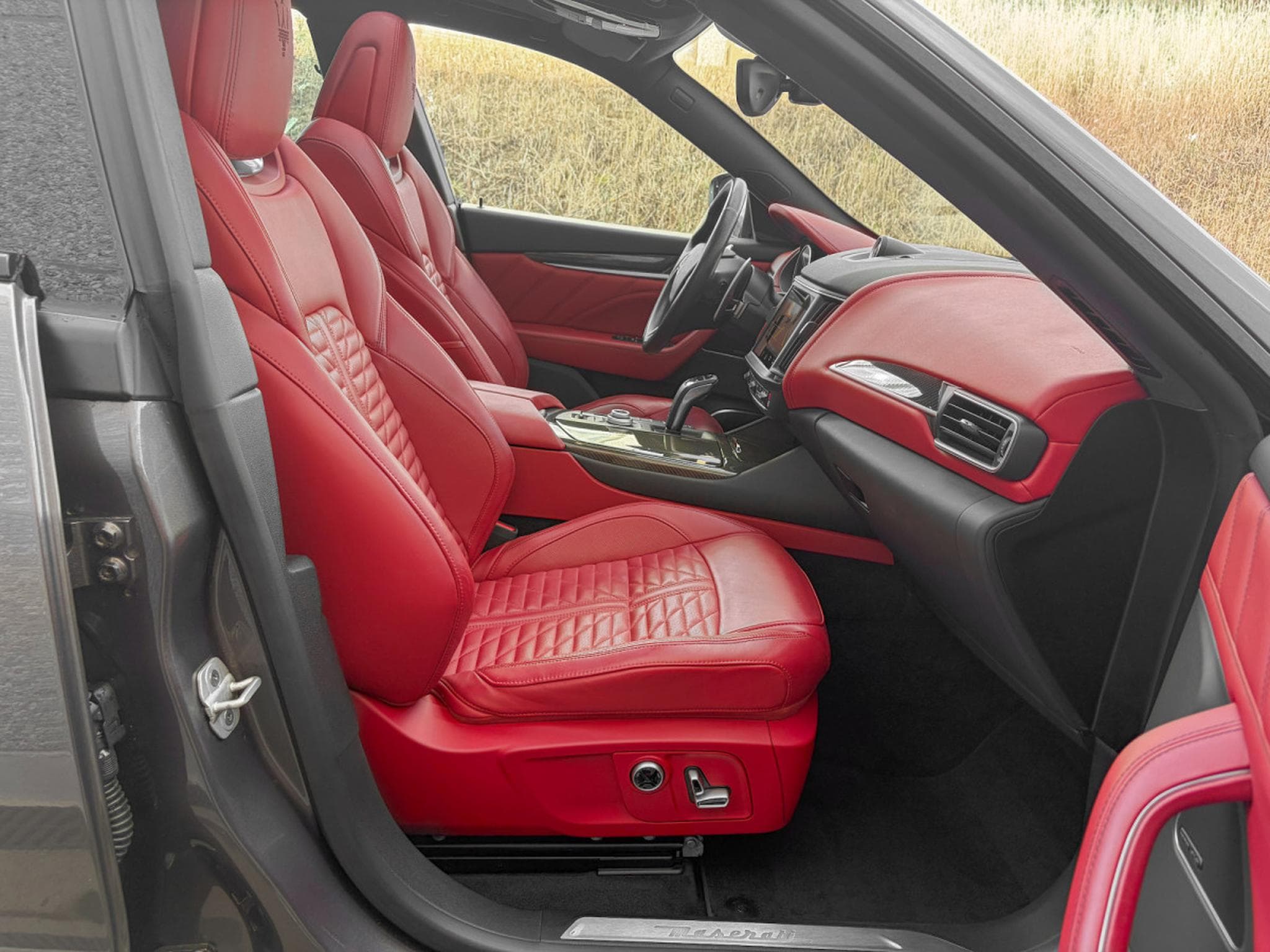 Maserati Levante Levante Modena S 3.0 V6 /PANO/ACC/360°/LUFT/Carbone /21/ (2022) - Foto 17