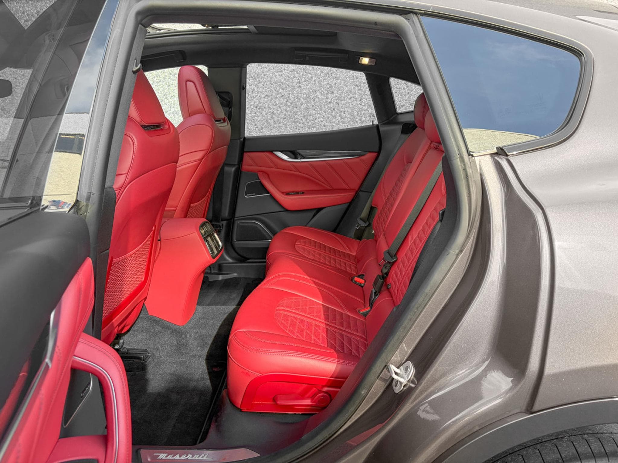 Maserati Levante Levante Modena S 3.0 V6 /PANO/ACC/360°/LUFT/Carbone /21/ (2022) - Foto 18
