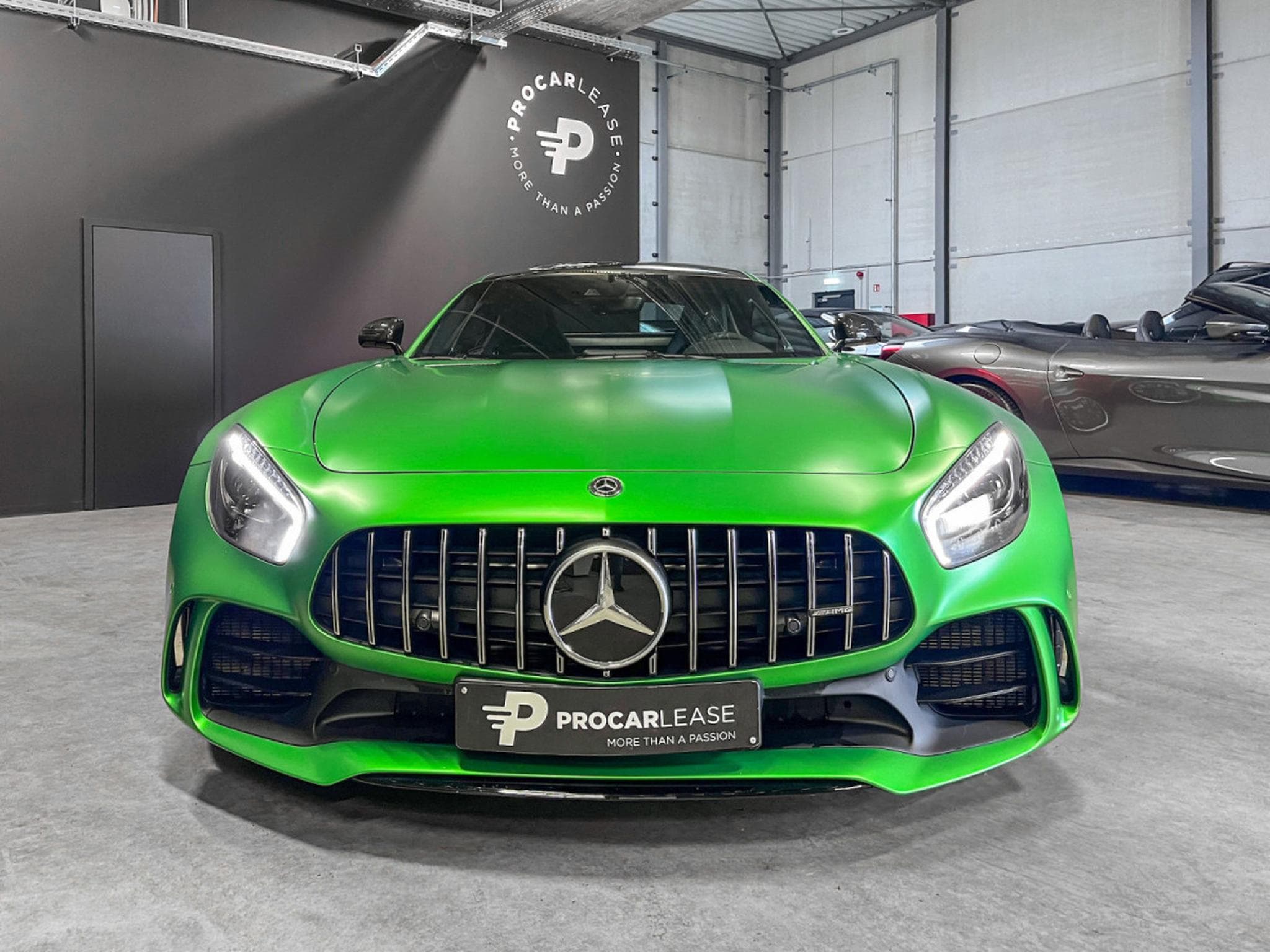 Mercedes GT R PERFECT CONDITION /NO FAP 1 HAND / KERAMIK/ BURMESTER/SERV (2017) - Foto 3