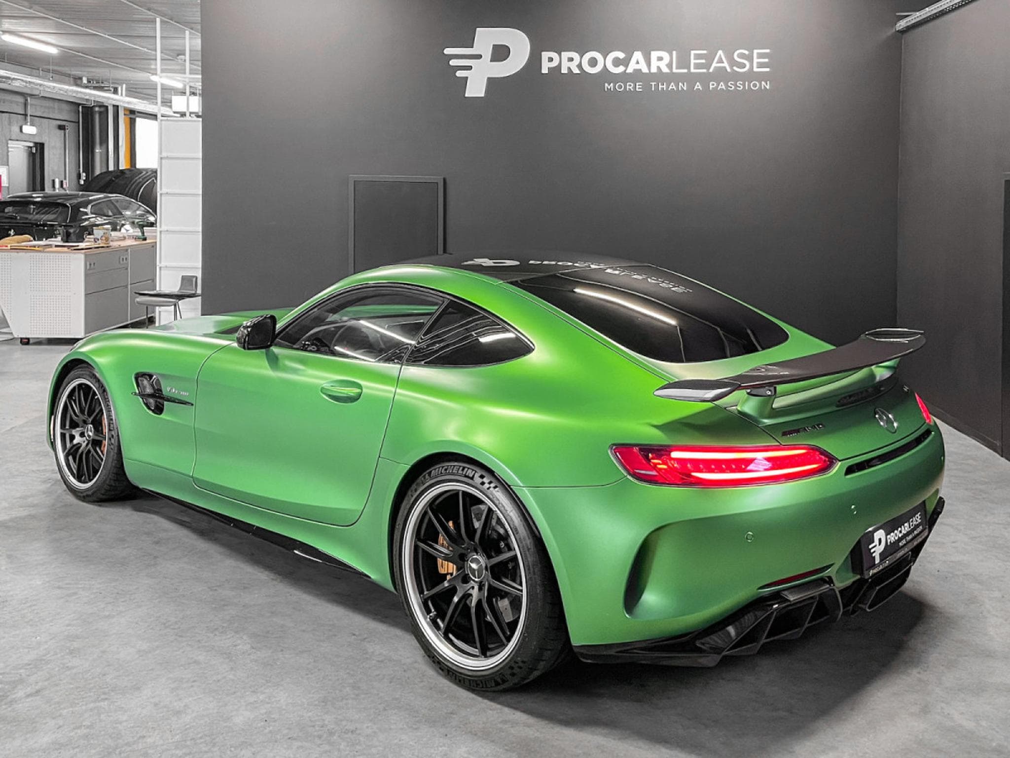 Mercedes GT R PERFECT CONDITION /NO FAP 1 HAND / KERAMIK/ BURMESTER/SERV (2017) - Foto 8