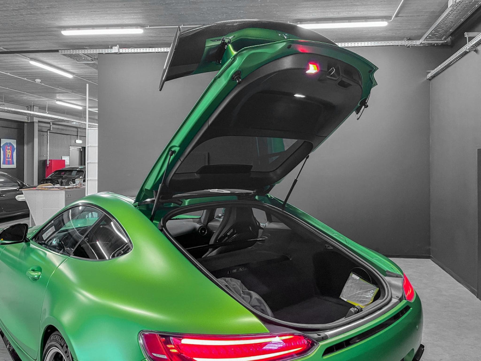 Mercedes GT R PERFECT CONDITION /NO FAP 1 HAND / KERAMIK/ BURMESTER/SERV (2017) - Foto 20