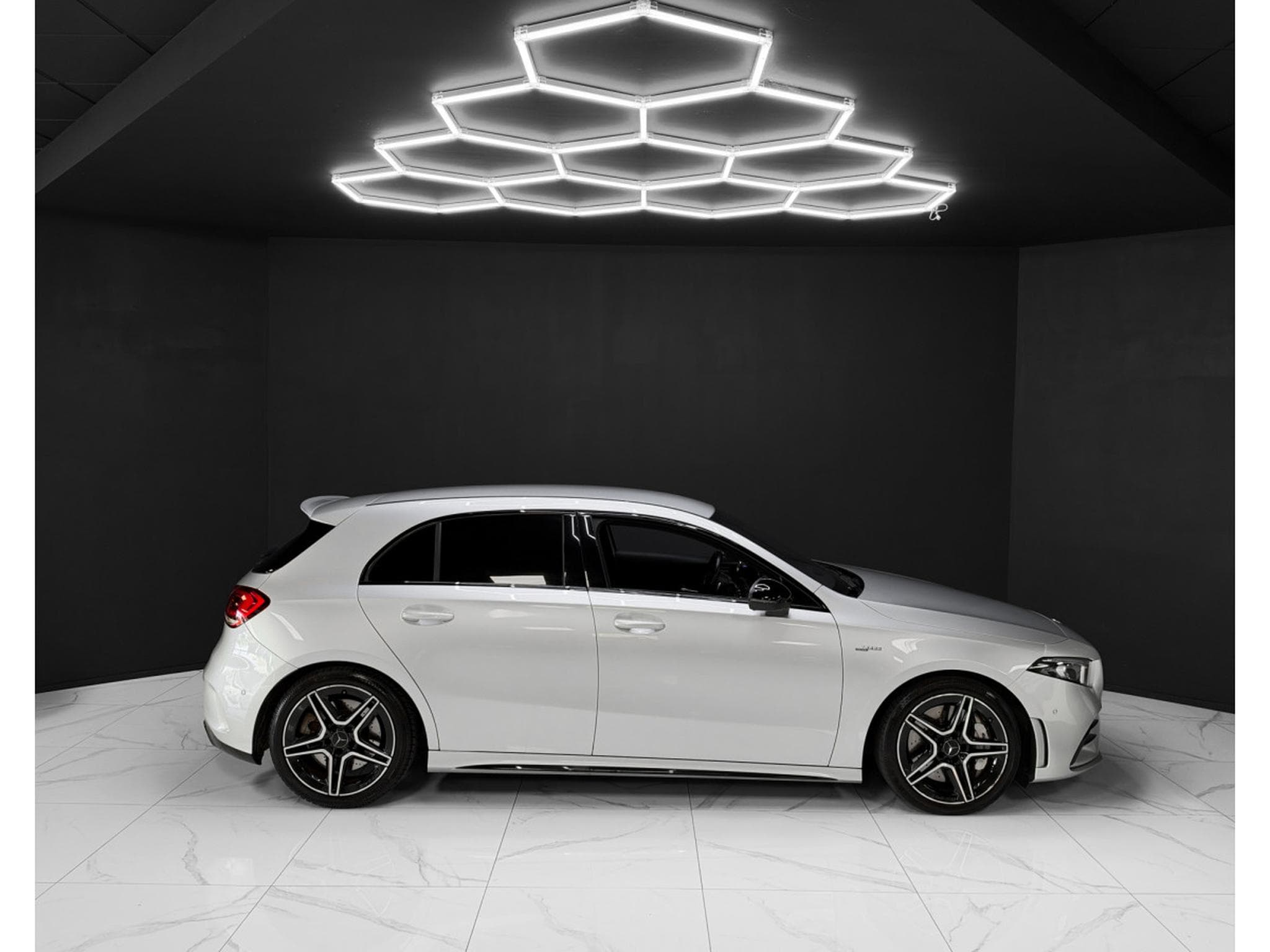 Mercedes A 35 AMG A35 AMG 4MATIC DCT 7G (2021) - Photo 6