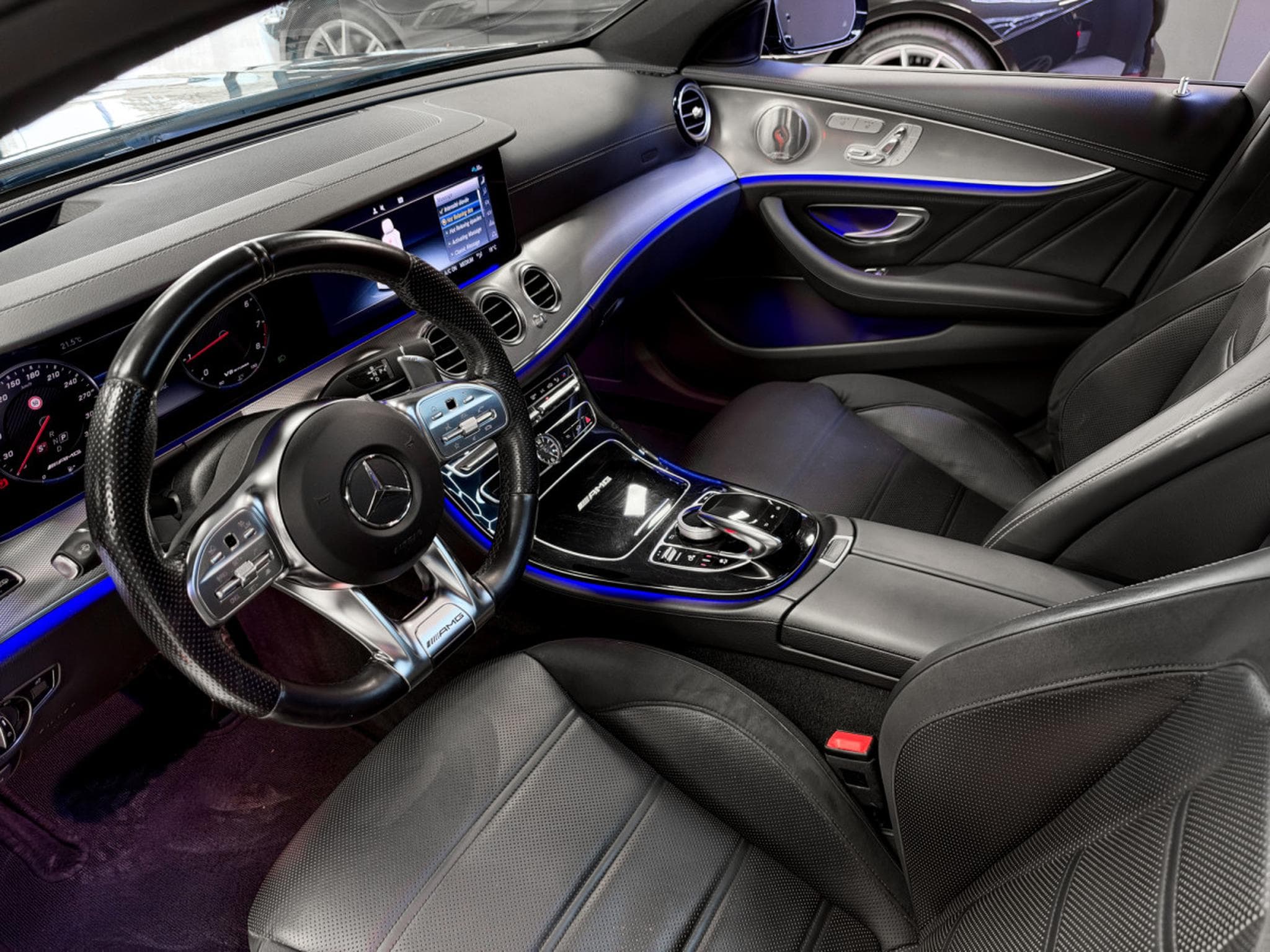Mercedes E 63 AMG BURMESTER / MASSAGE / 360 / PANO / HEAD-UP (2019) - Photo 11