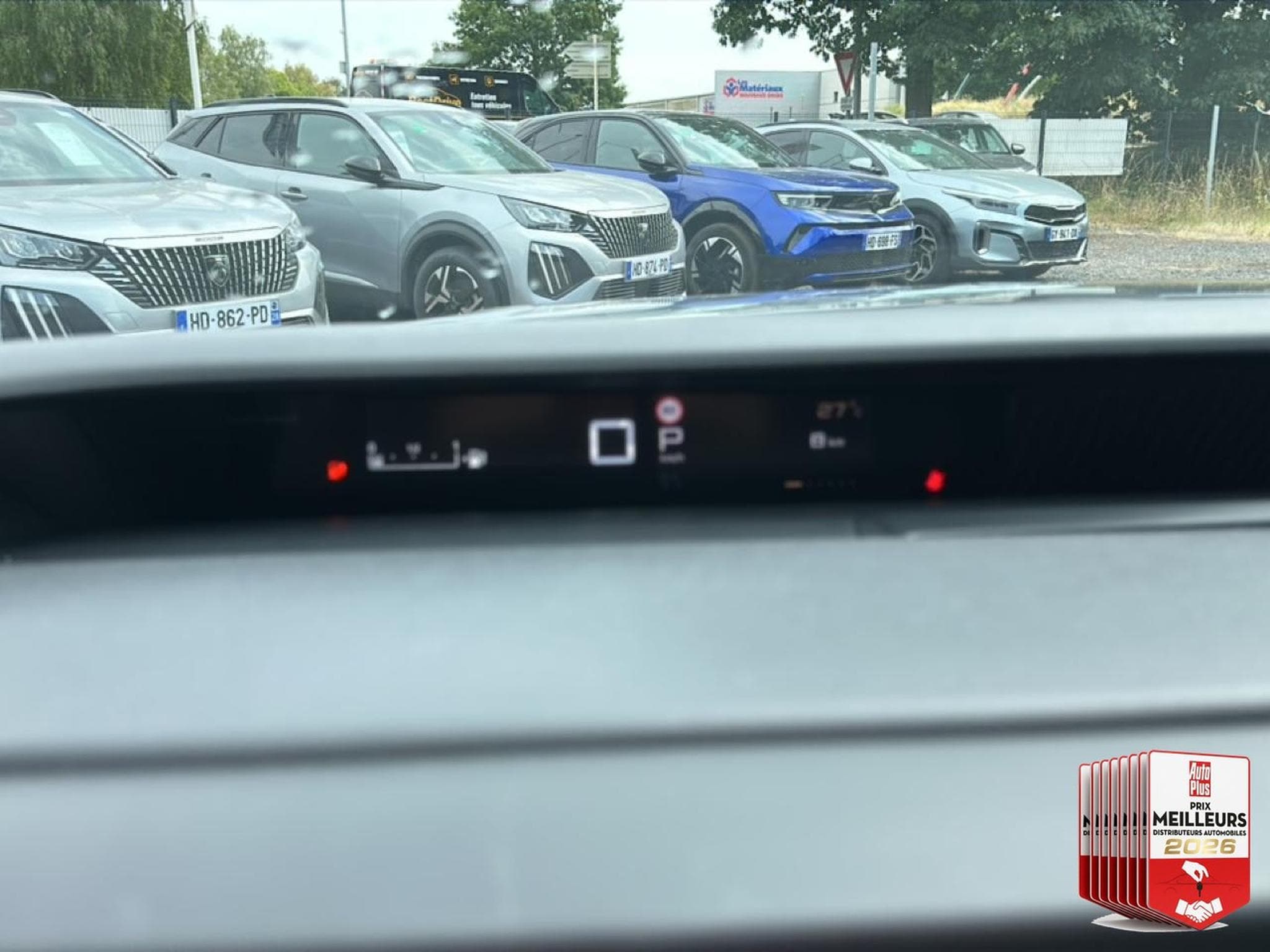 Citroen C3 AIRCROSS 1.2 HYBRIDE 145 MAX E-DCS6 (2026) - Photo 20