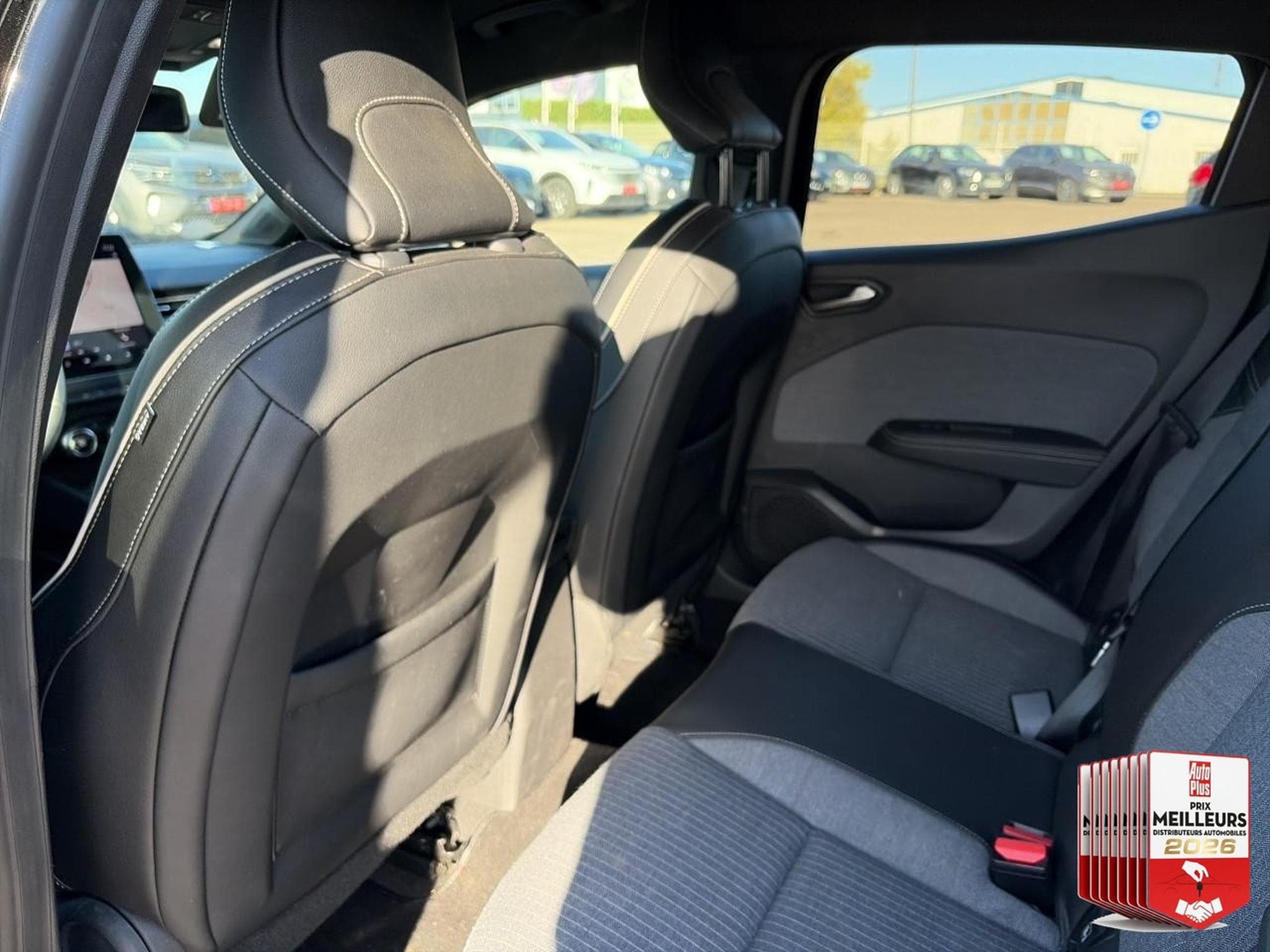 Renault Clio 1.0 TCE 90 LUTECIA (2022) - Photo 25