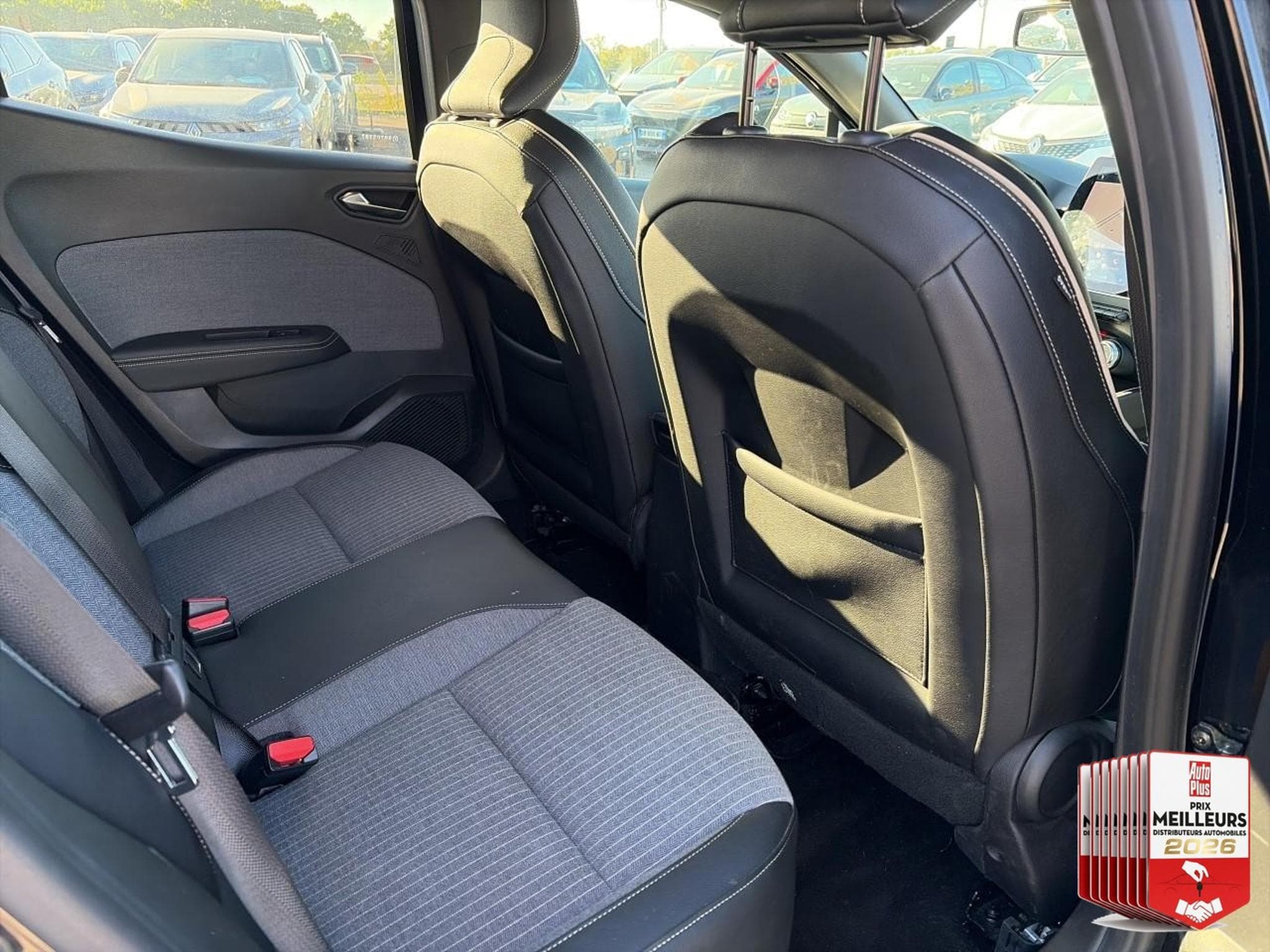 Renault Clio 1.0 TCE 90 LUTECIA (2022) - Photo 27