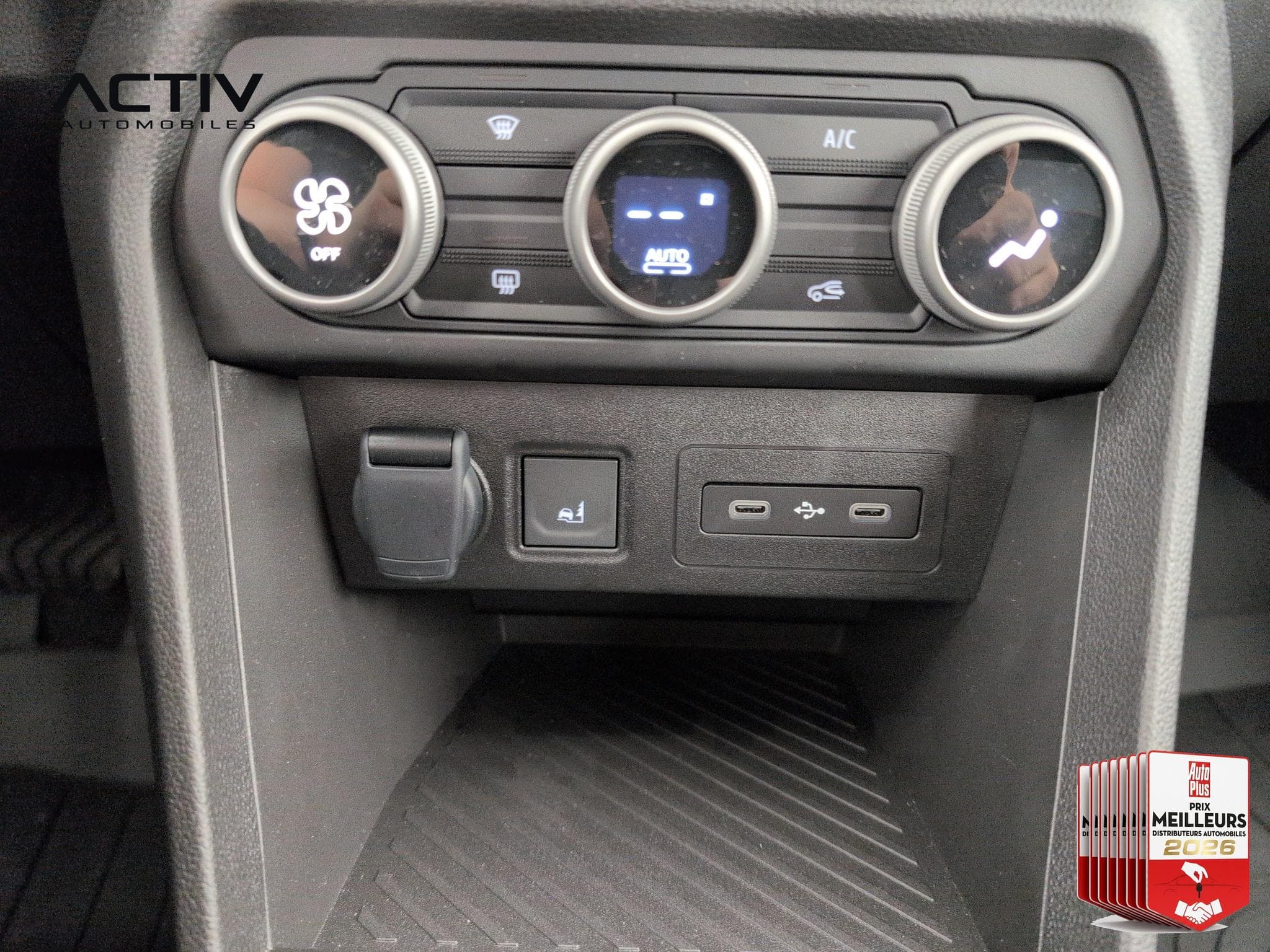Dacia Sandero ECO-G 120 AUTO STEPWAY EXTREME (2026) - Photo 19